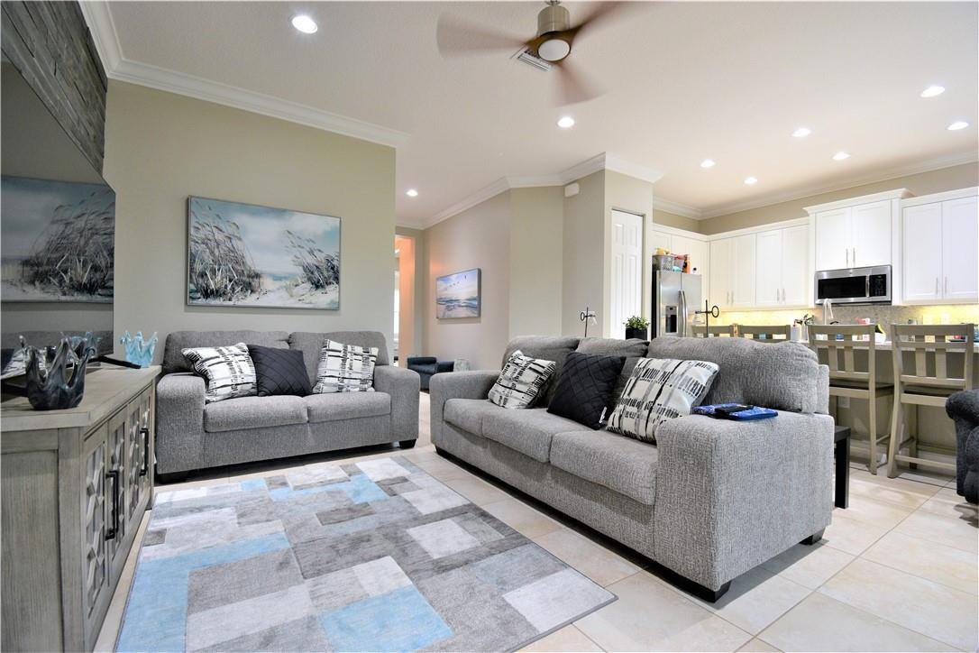 13682 Imperial Topaz Trl