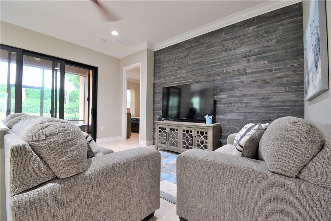 13682 Imperial Topaz Trl