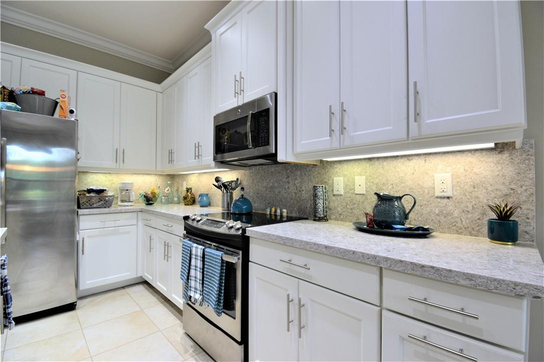 13682 Imperial Topaz Trl