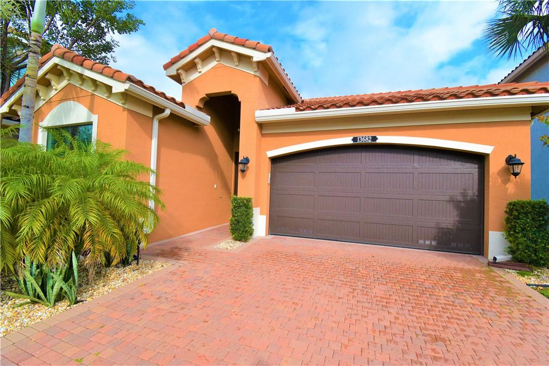 13682 Imperial Topaz Trl