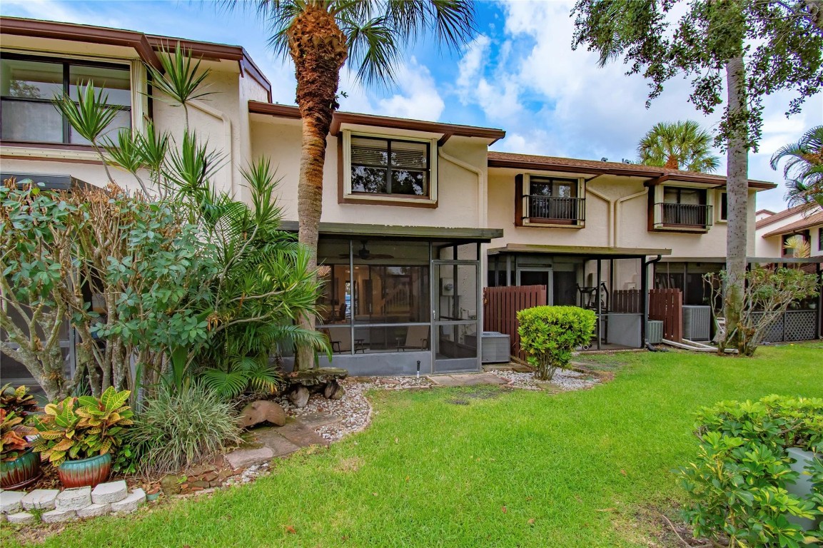 4340 Carambola Cir 703