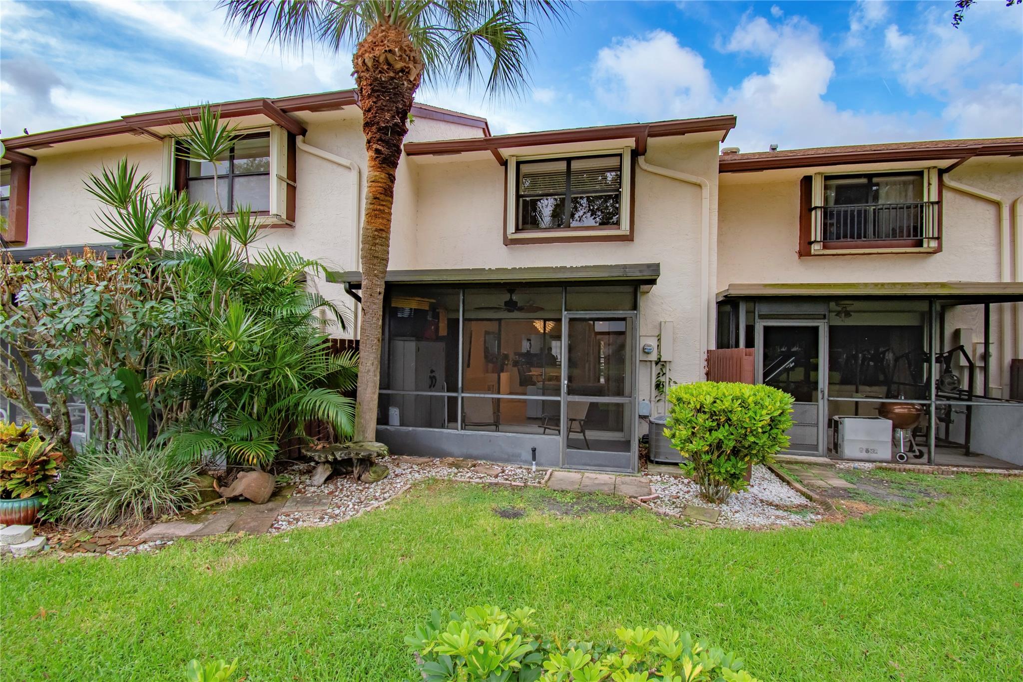 4340 Carambola Cir 703