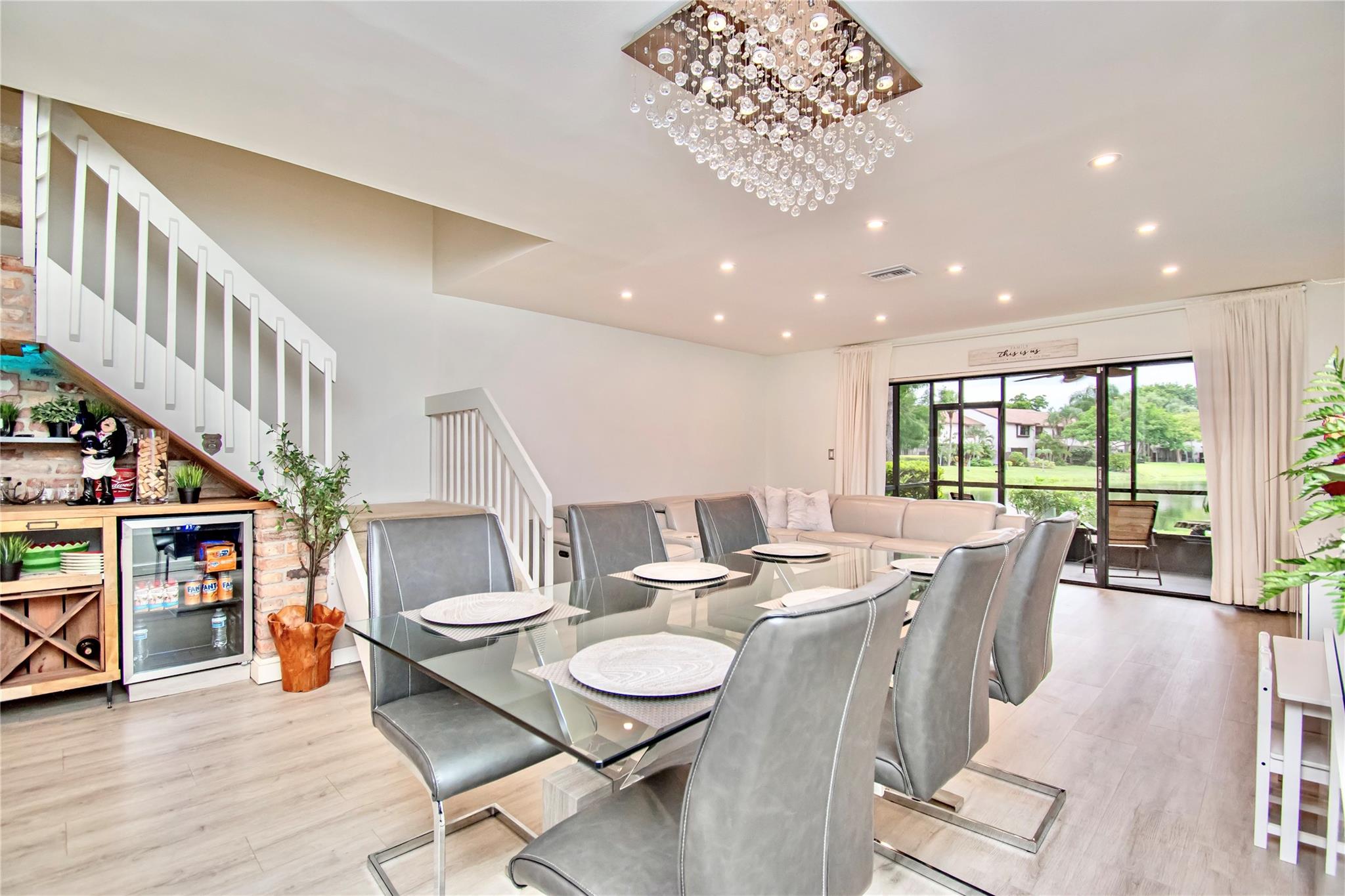 4340 Carambola Cir 703