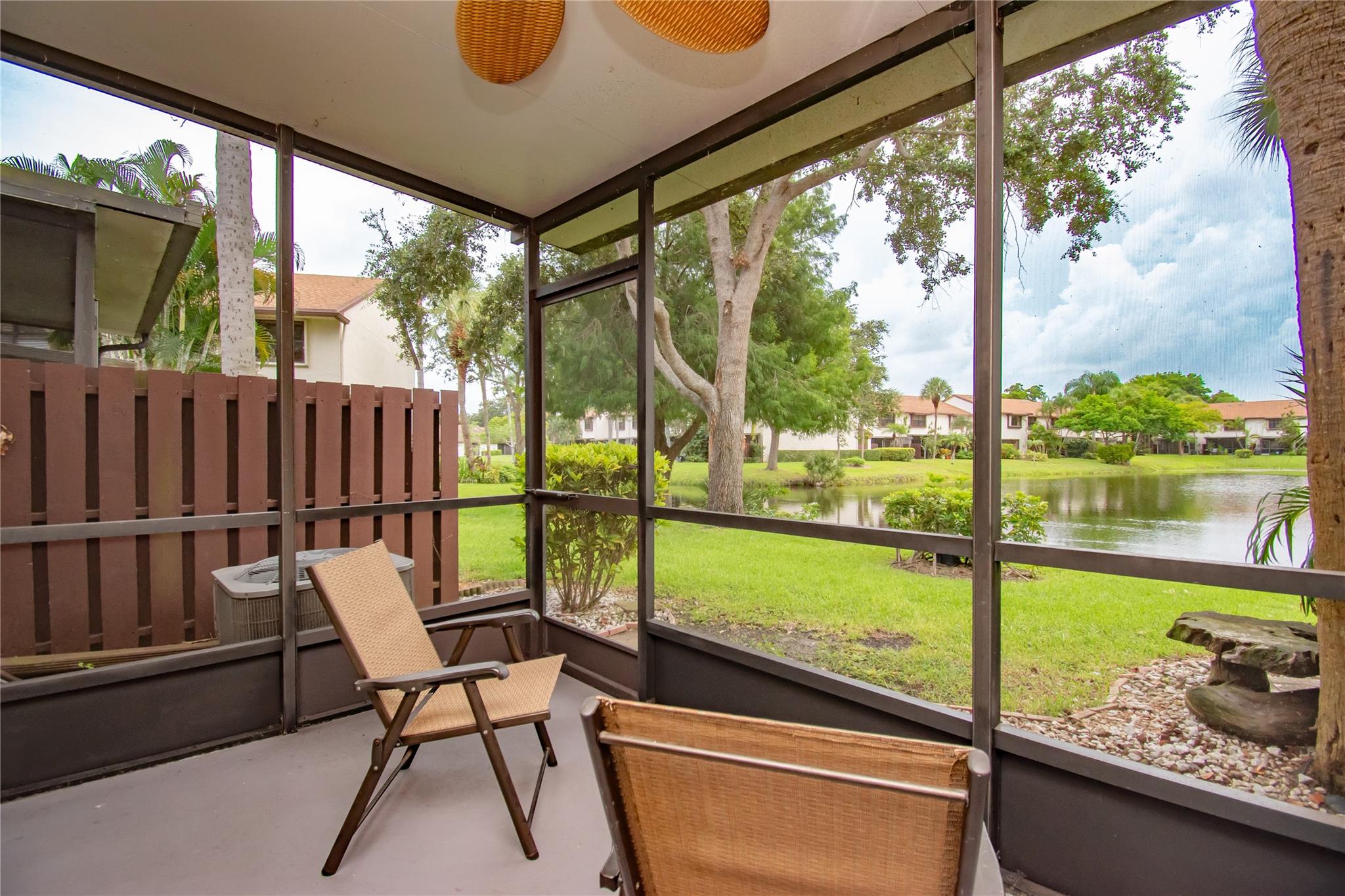 4340 Carambola Cir 703