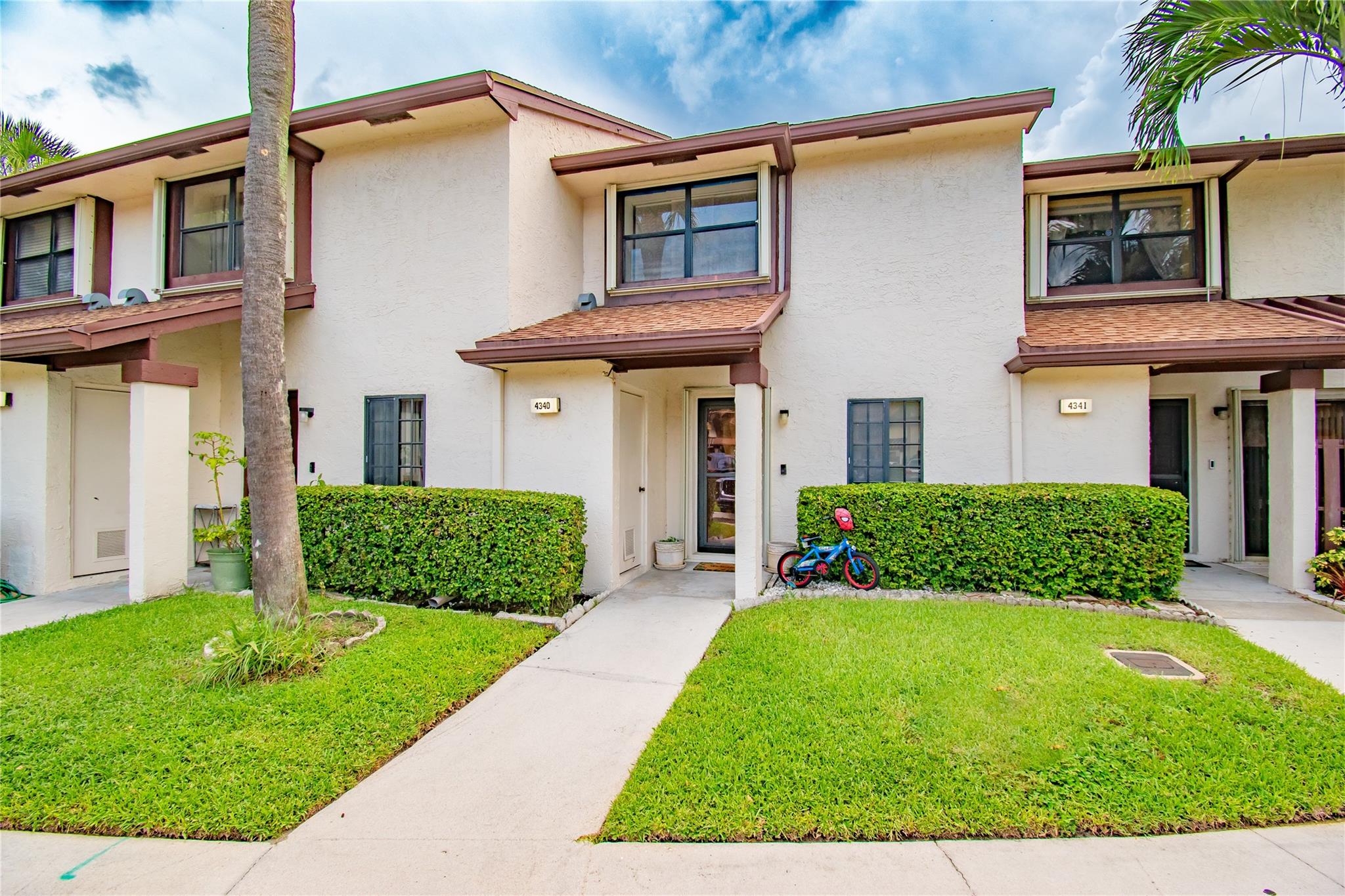 4340 Carambola Cir 703