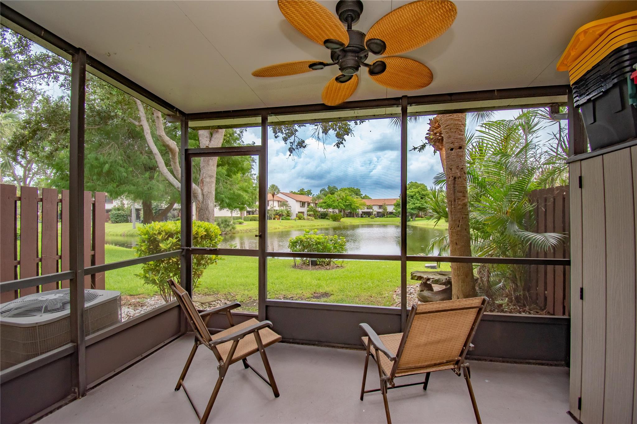 4340 Carambola Cir 703