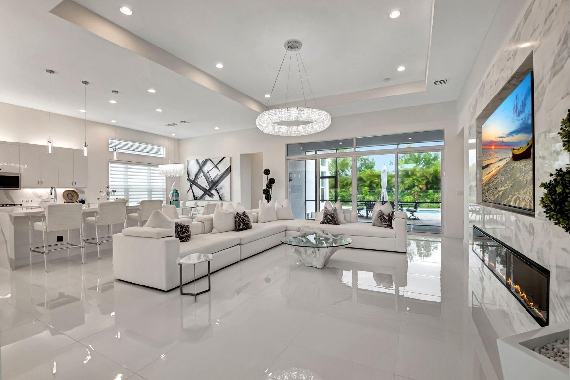 12860 Veneto Springs Dr