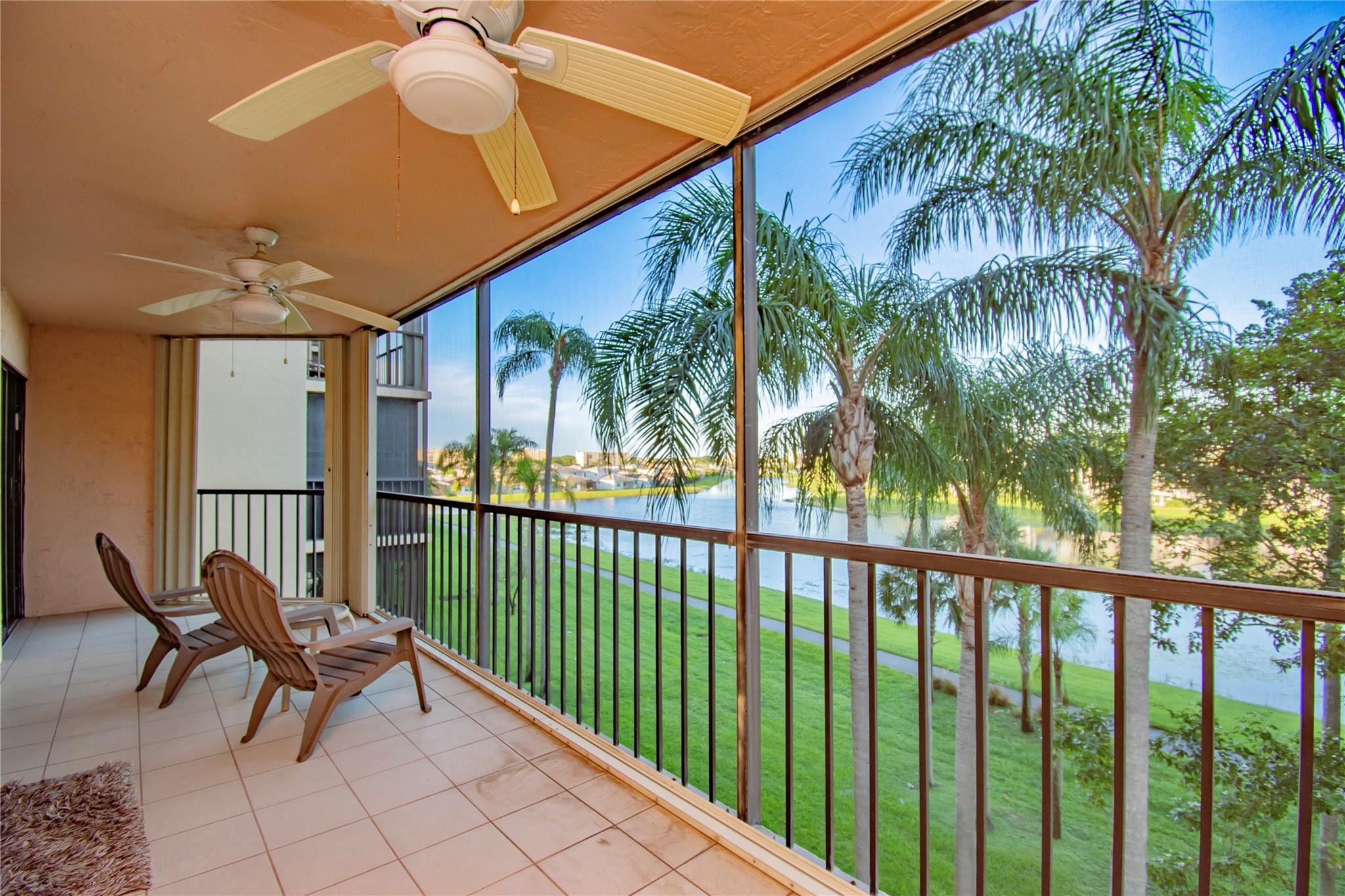 7360 S Oriole Blvd 407