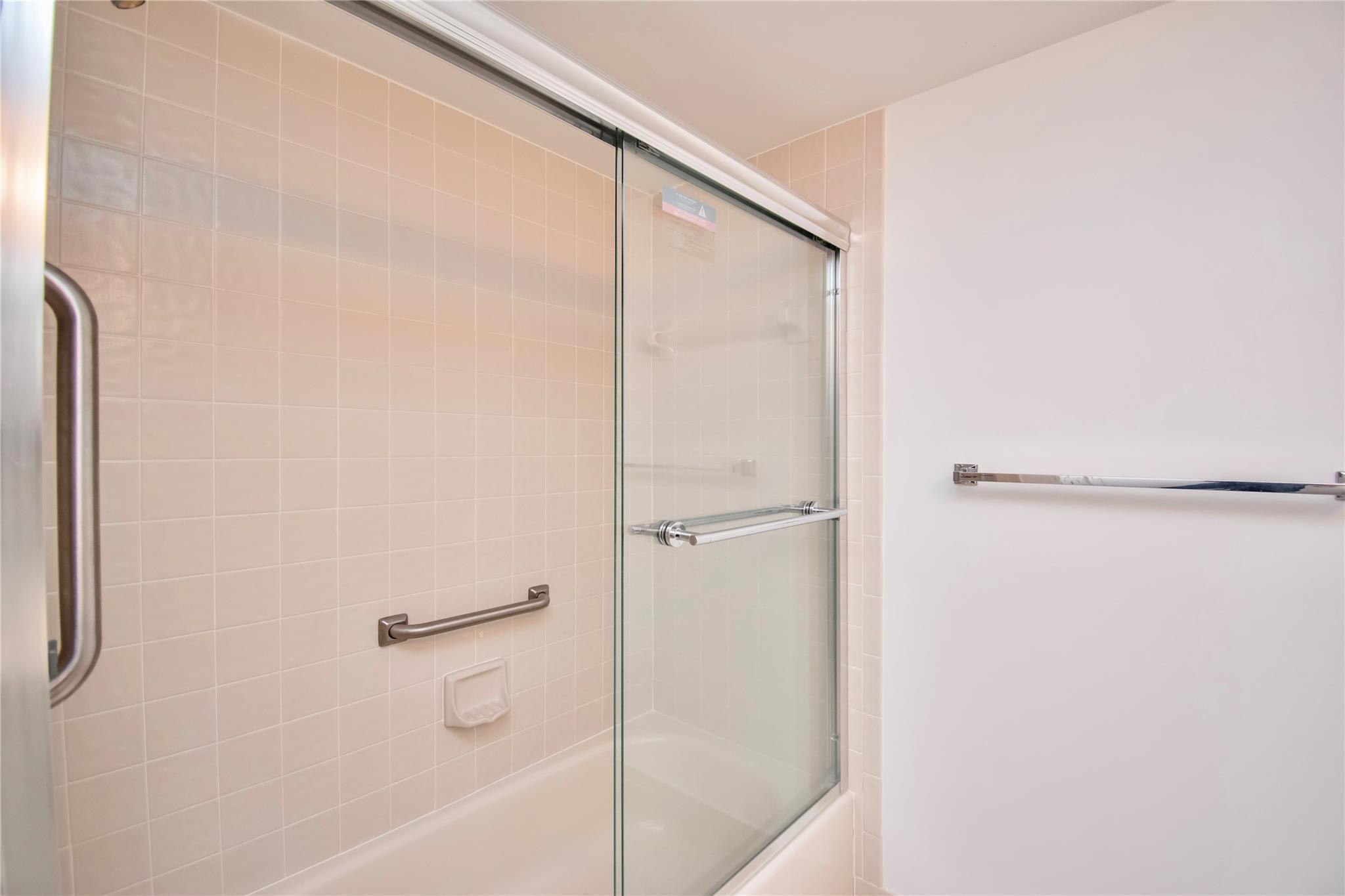 7360 S Oriole Blvd 407