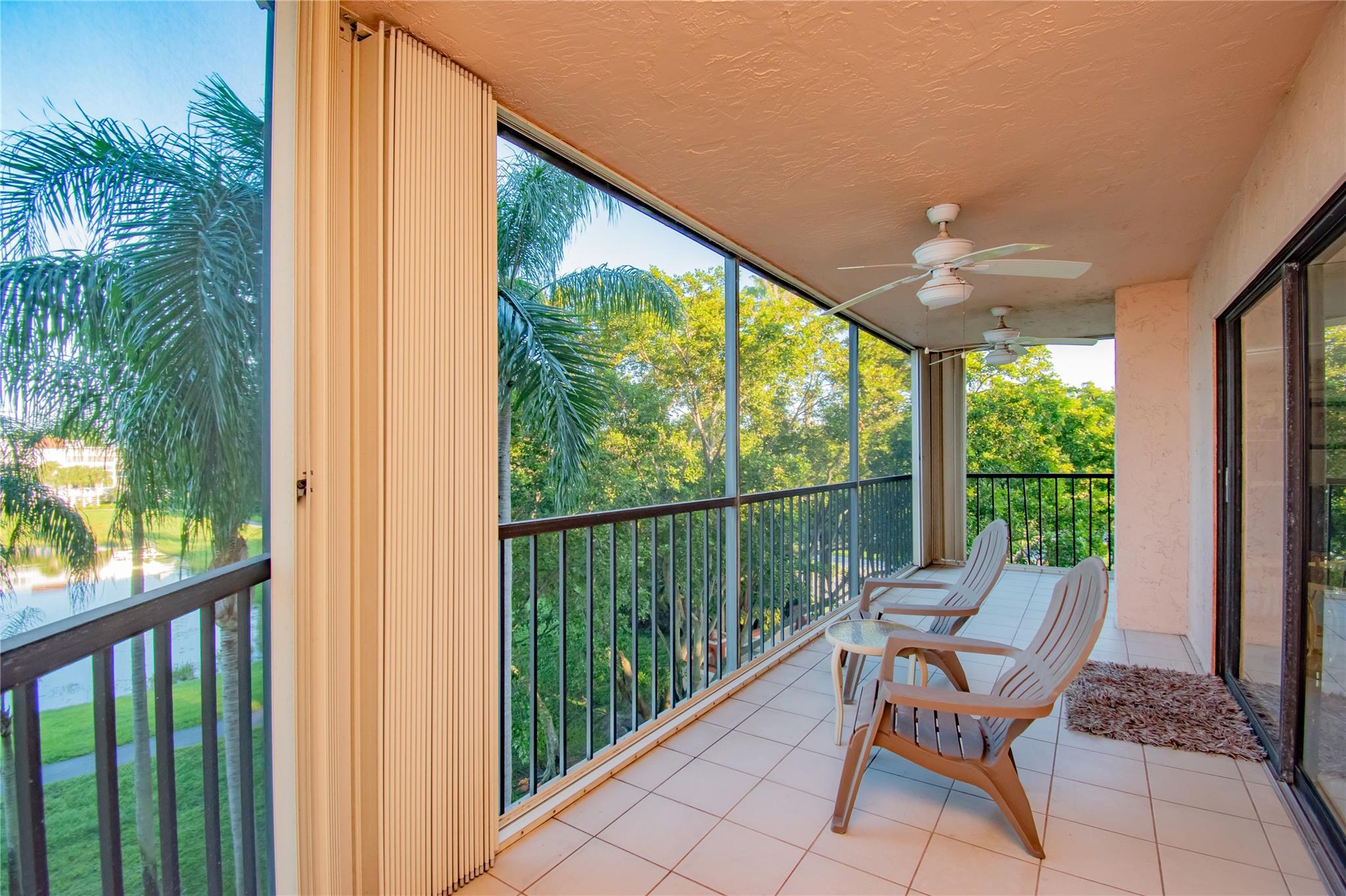 7360 S Oriole Blvd 407