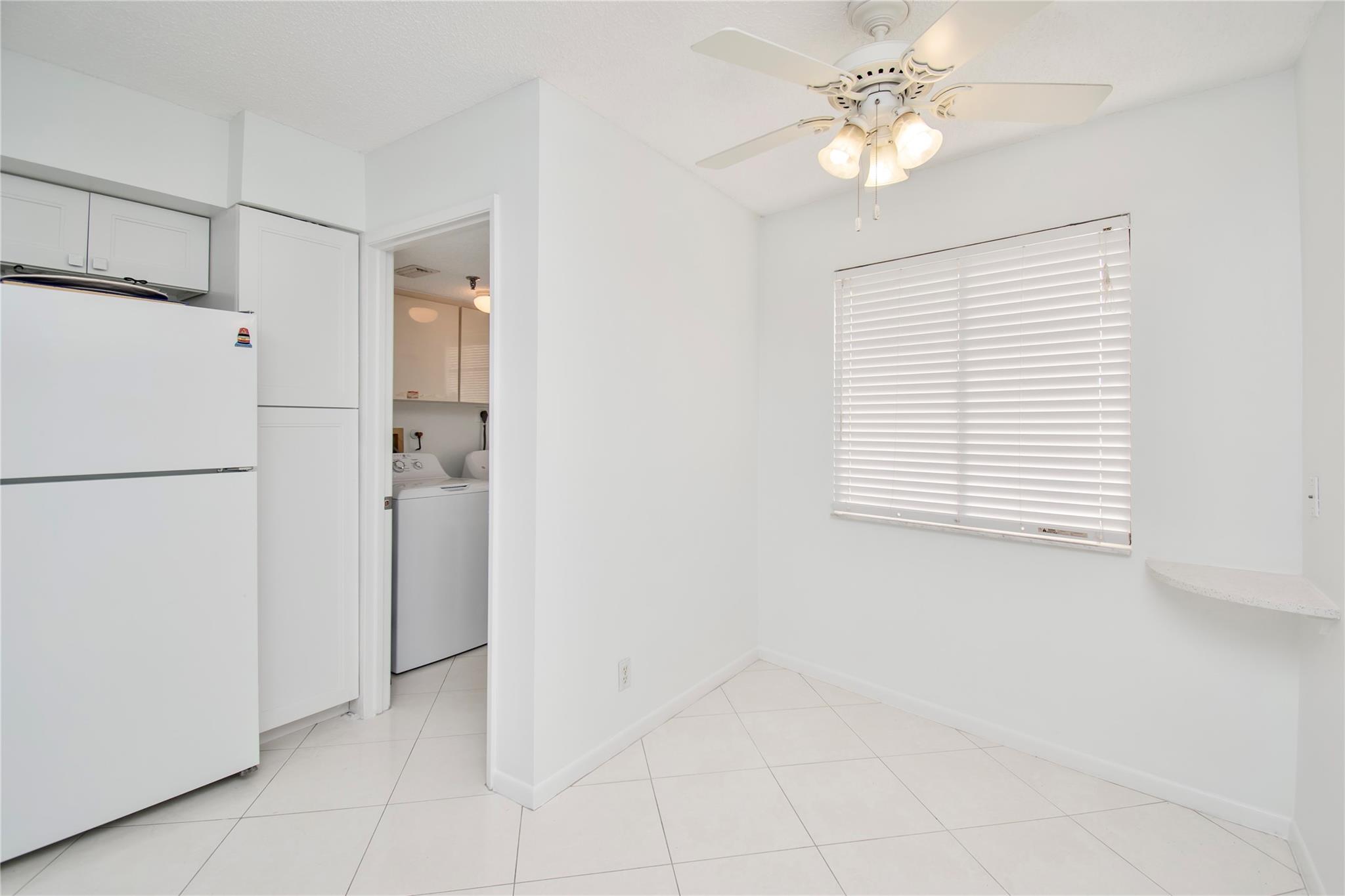 7360 S Oriole Blvd 407