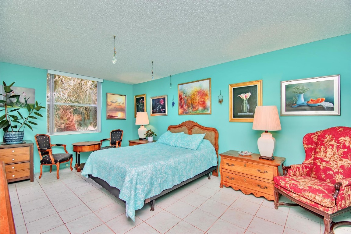 5280 NW 2nd Avenue 312