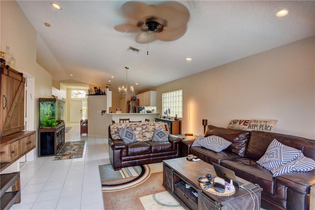 7703 Springfield Lake Dr