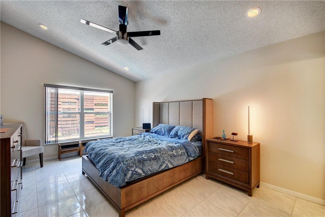 7703 Springfield Lake Dr