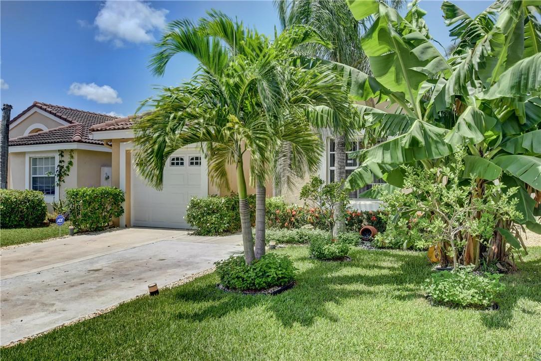 7703 Springfield Lake Dr