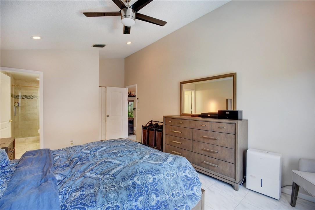 7703 Springfield Lake Dr