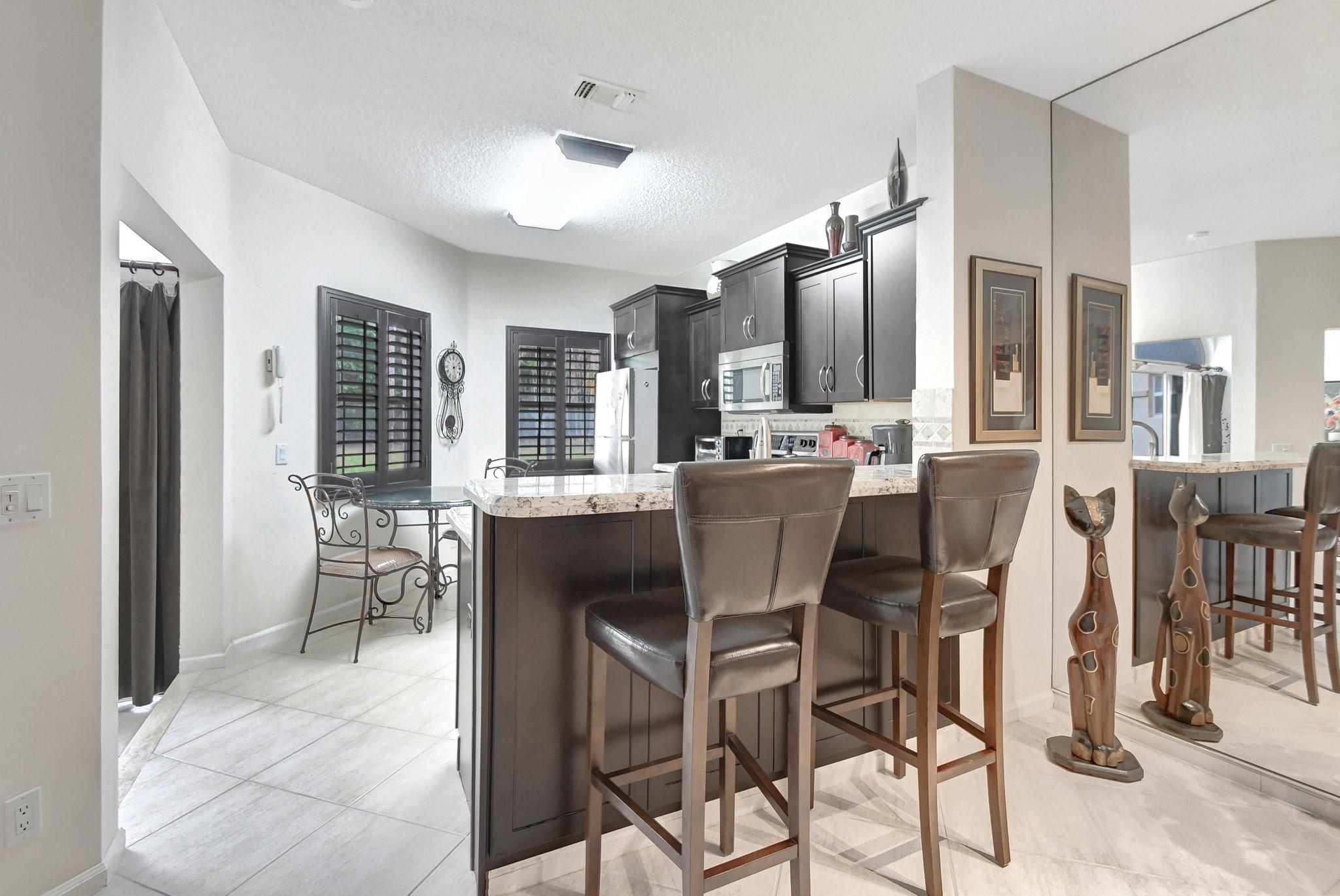 6510 Via Regina 6510