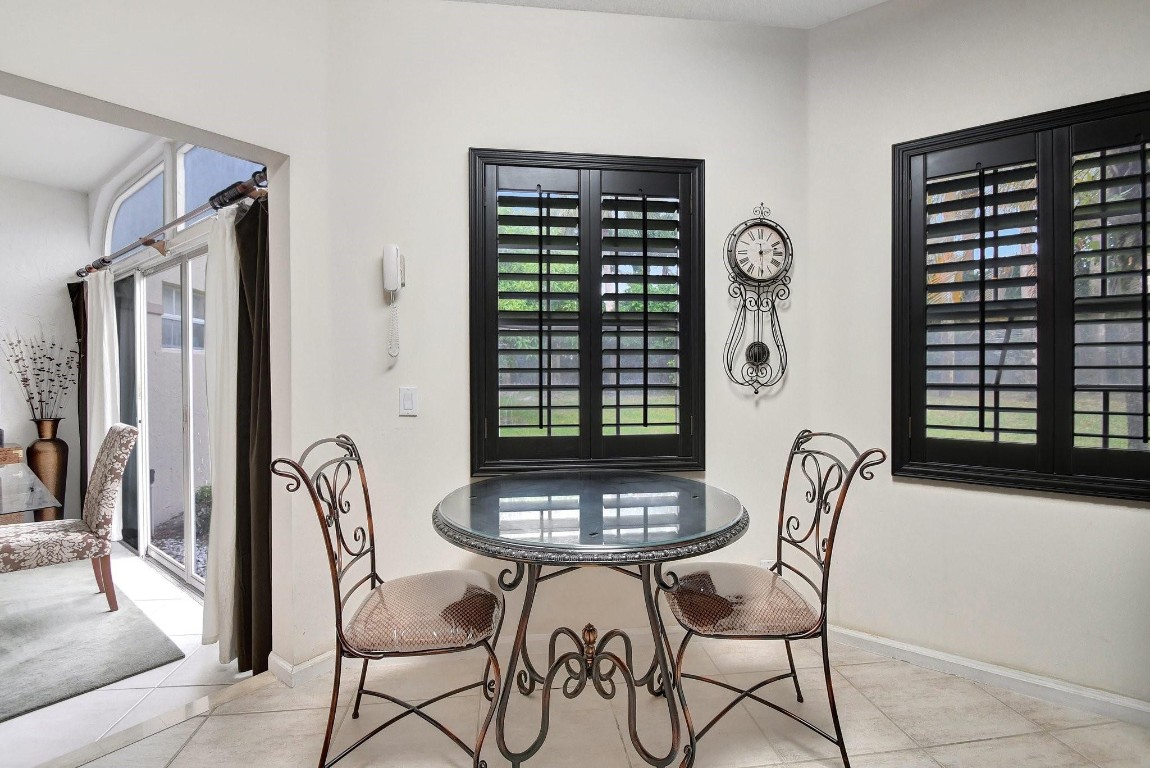 6510 Via Regina 6510