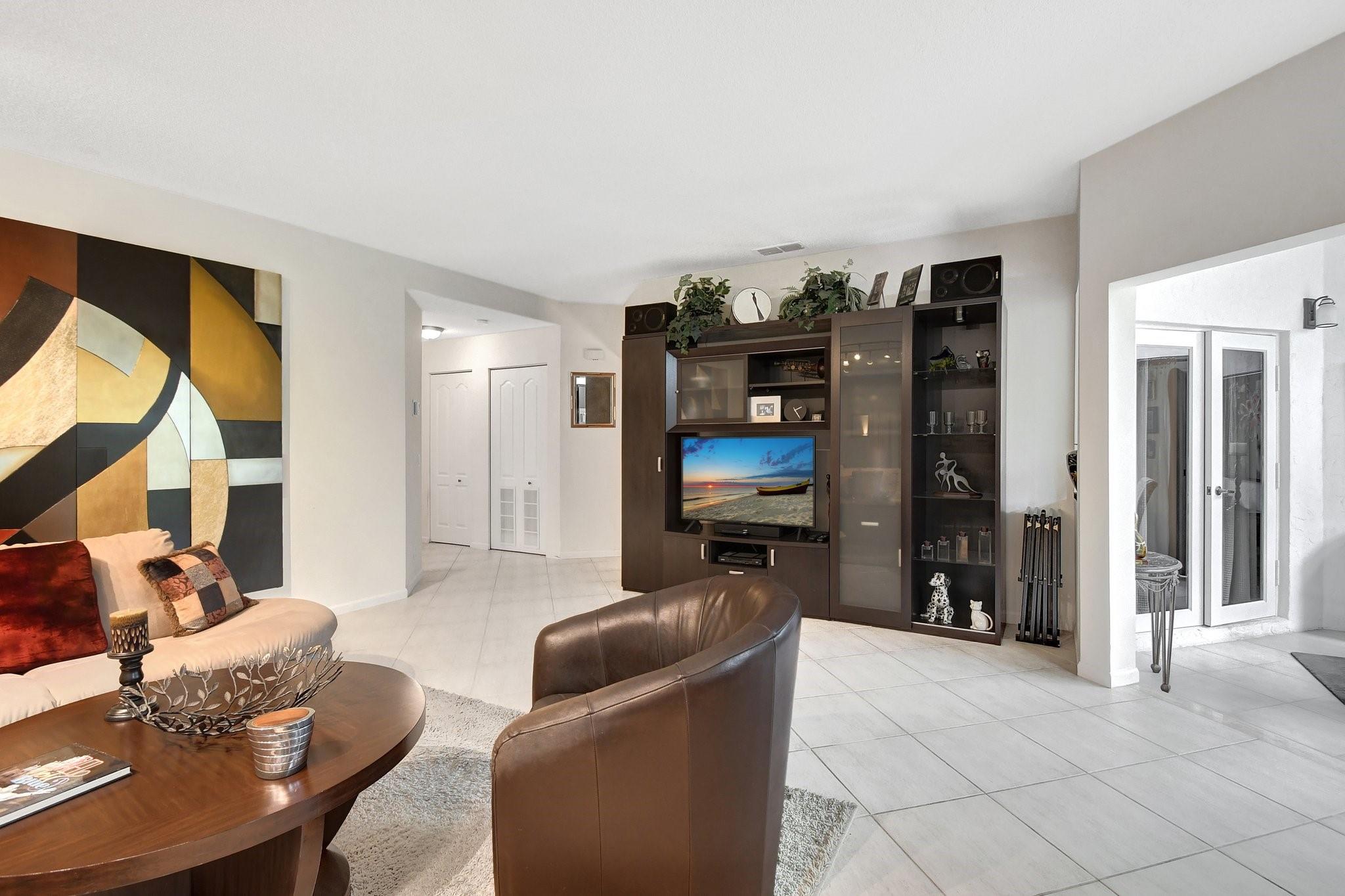 6510 Via Regina 6510