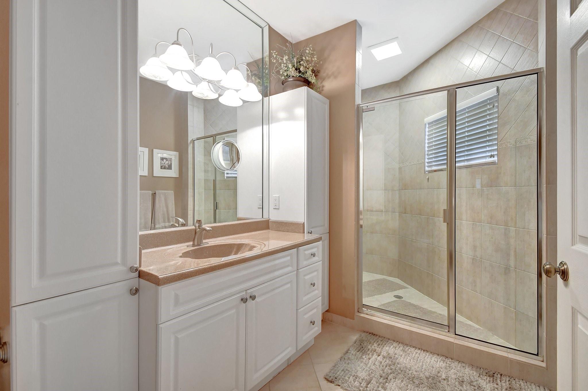 6510 Via Regina 6510