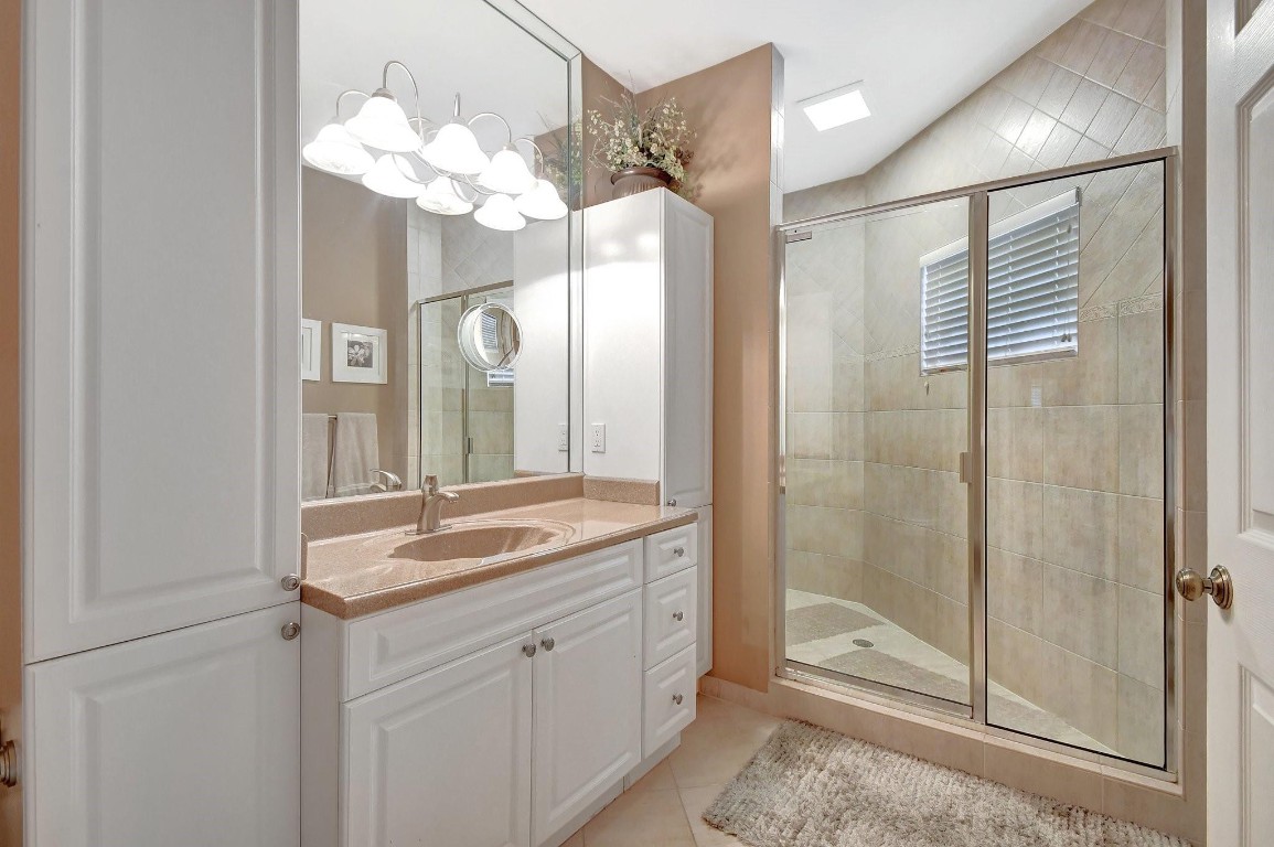 6510 Via Regina 6510