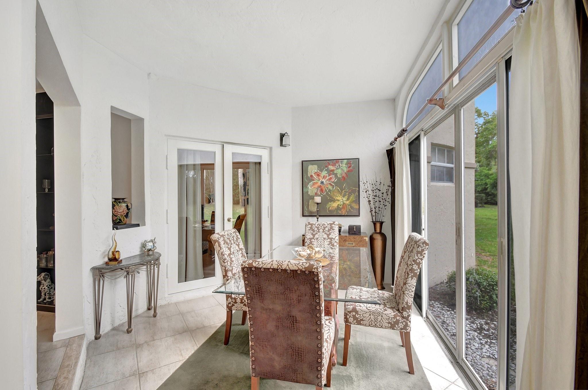 6510 Via Regina 6510