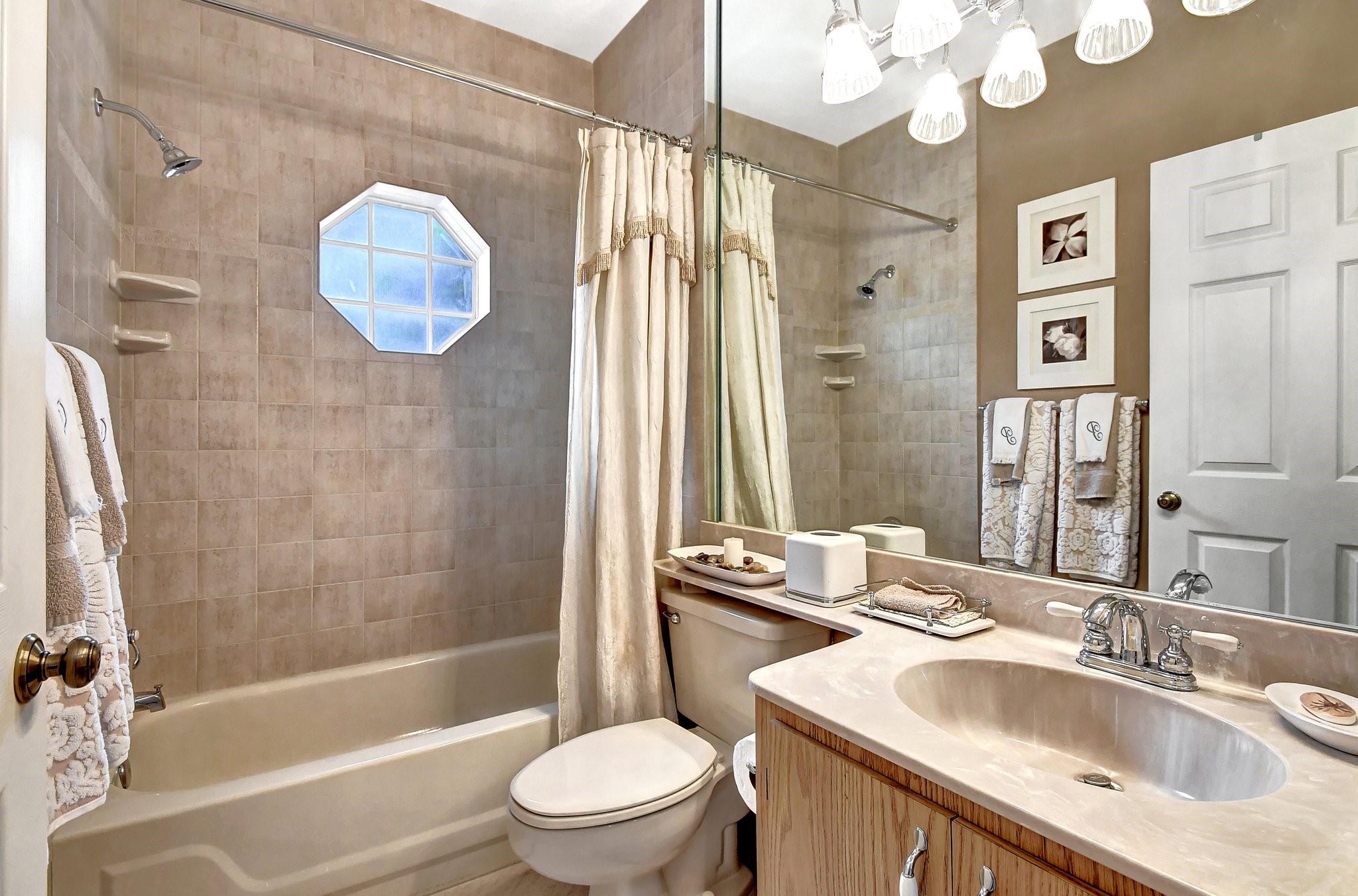 6510 Via Regina 6510