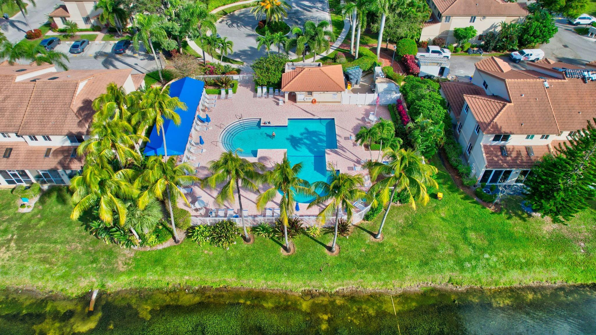 6510 Via Regina 6510