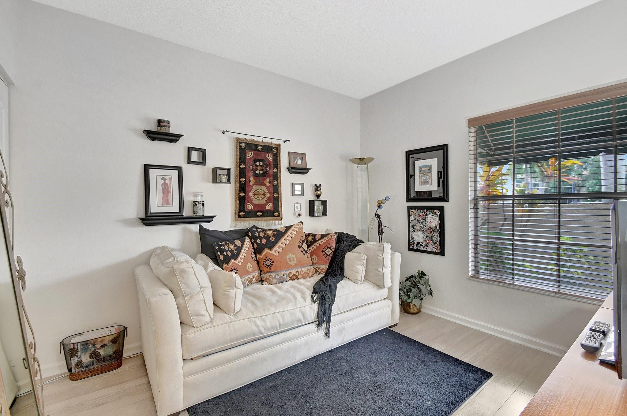 6510 Via Regina 6510