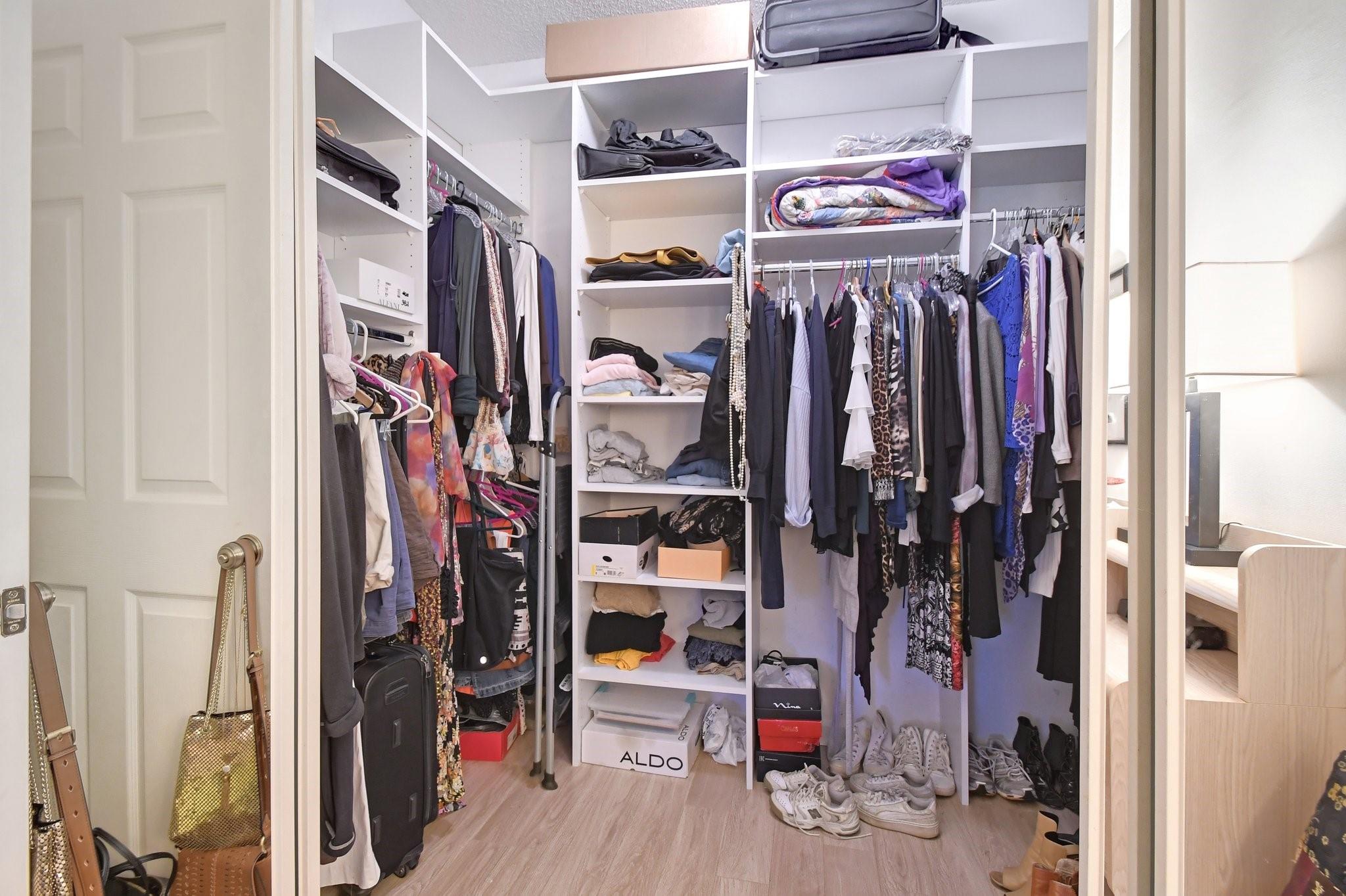 6510 Via Regina 6510