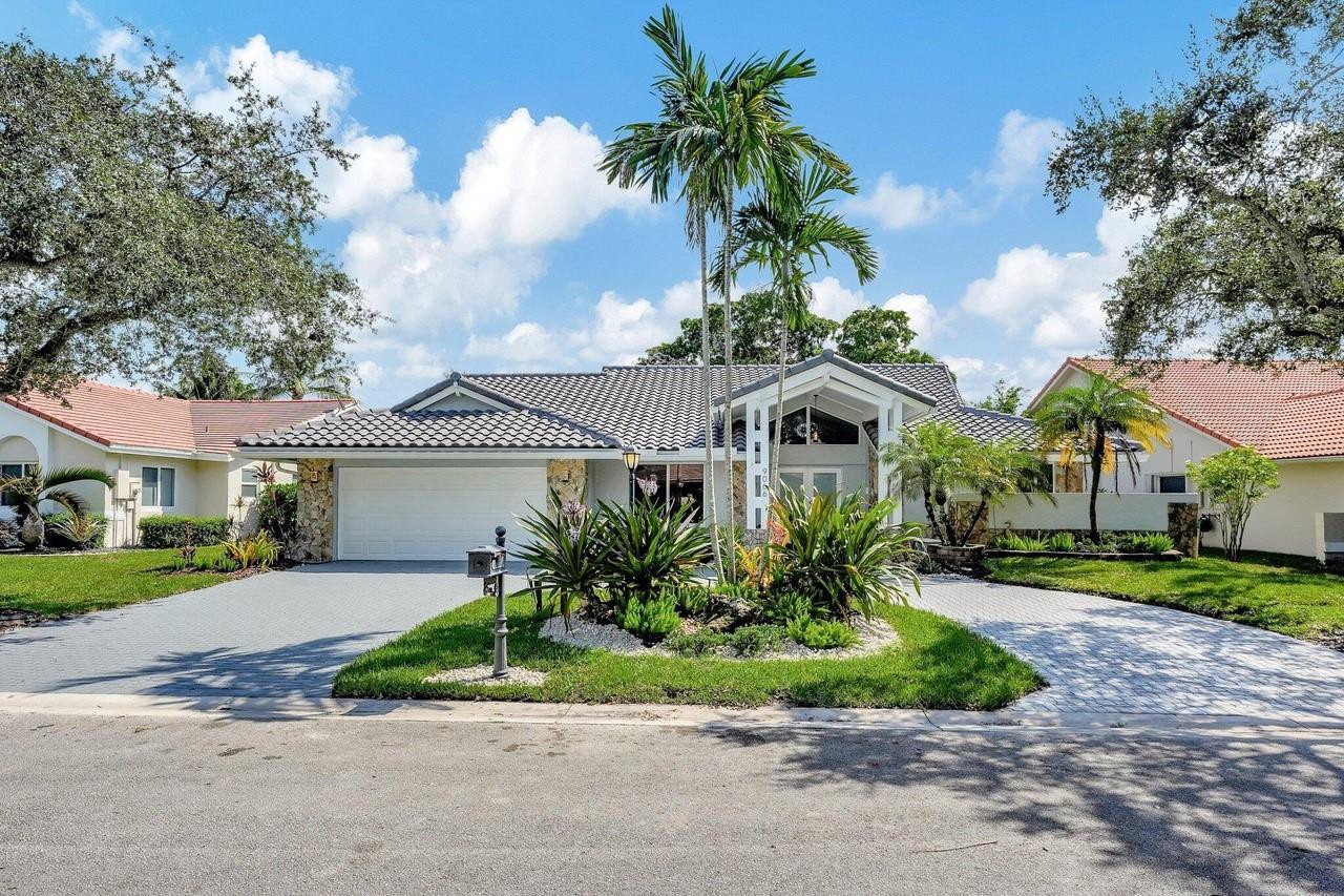 9066 NW 52nd Court