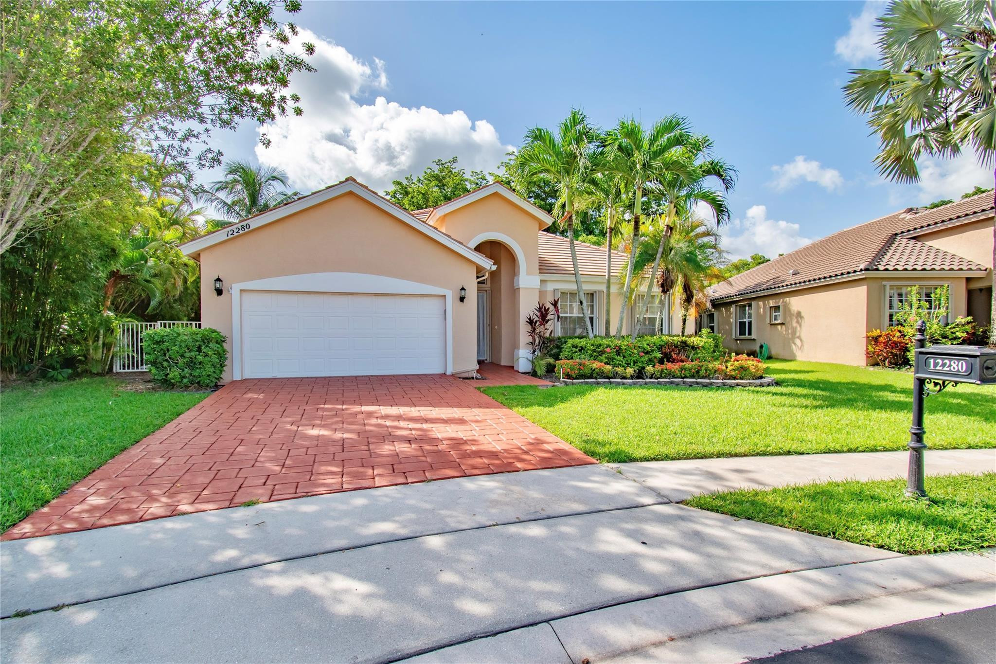 12280 Riverfalls Ct