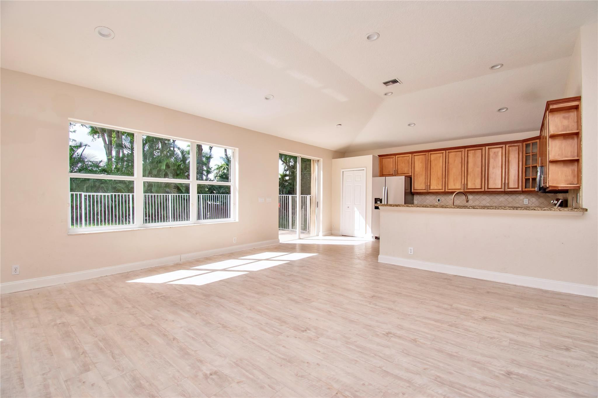 12280 Riverfalls Ct
