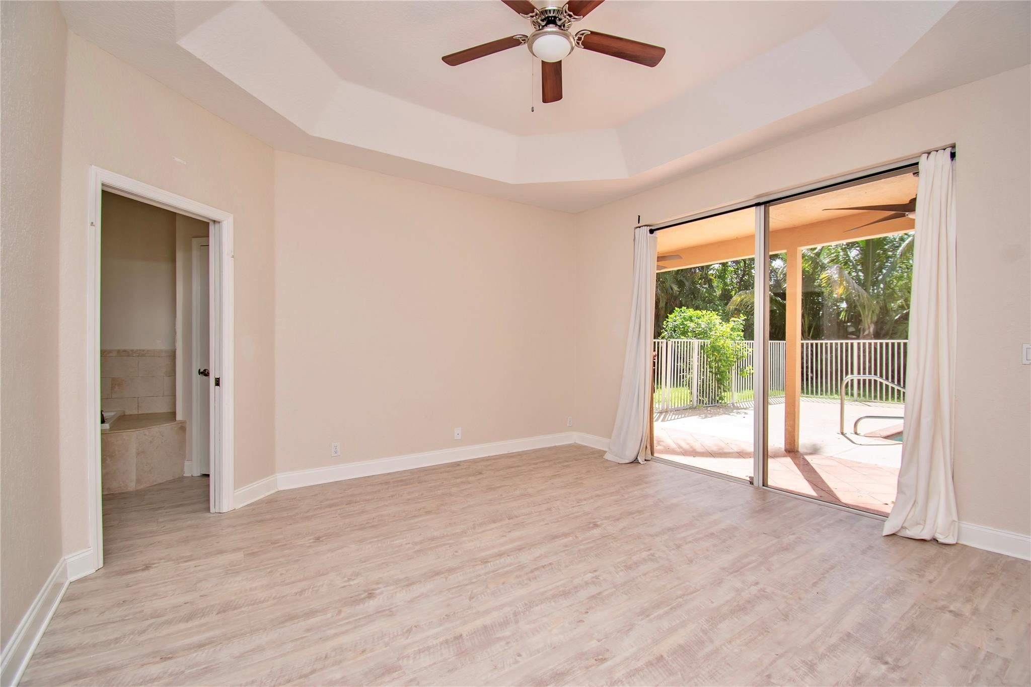 12280 Riverfalls Ct