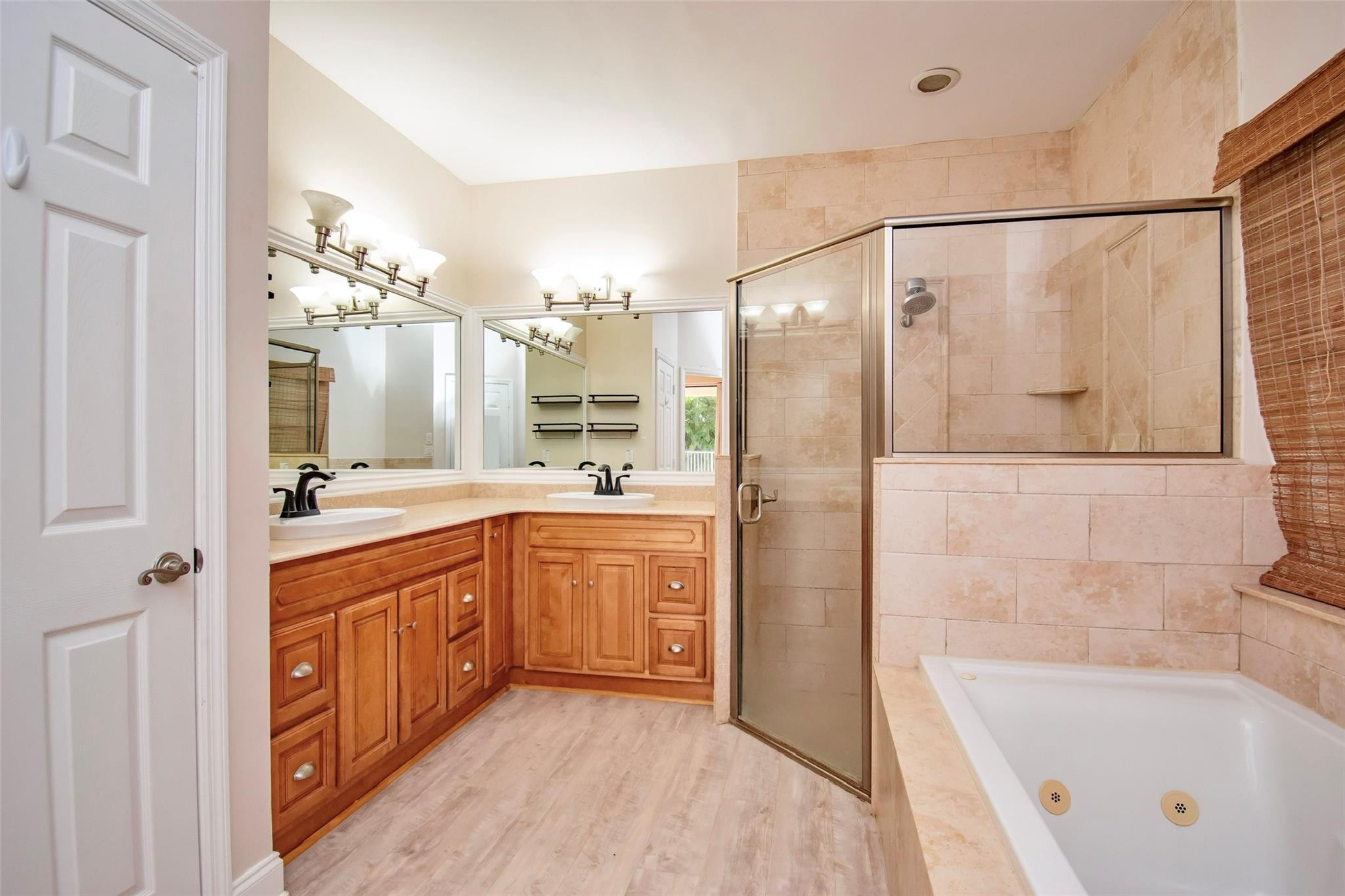 12280 Riverfalls Ct