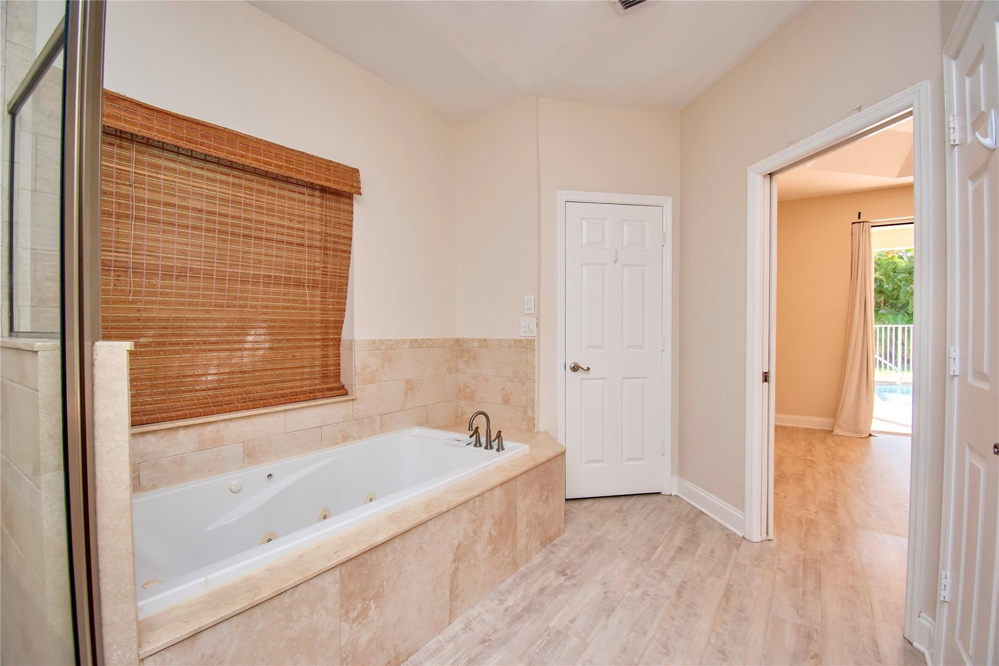 12280 Riverfalls Ct