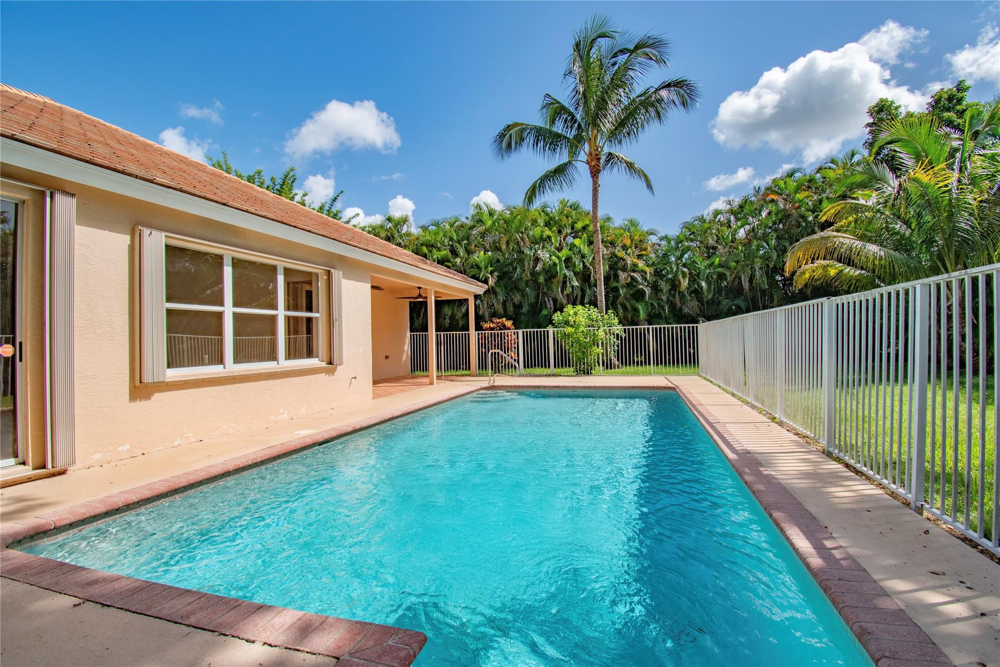 12280 Riverfalls Ct