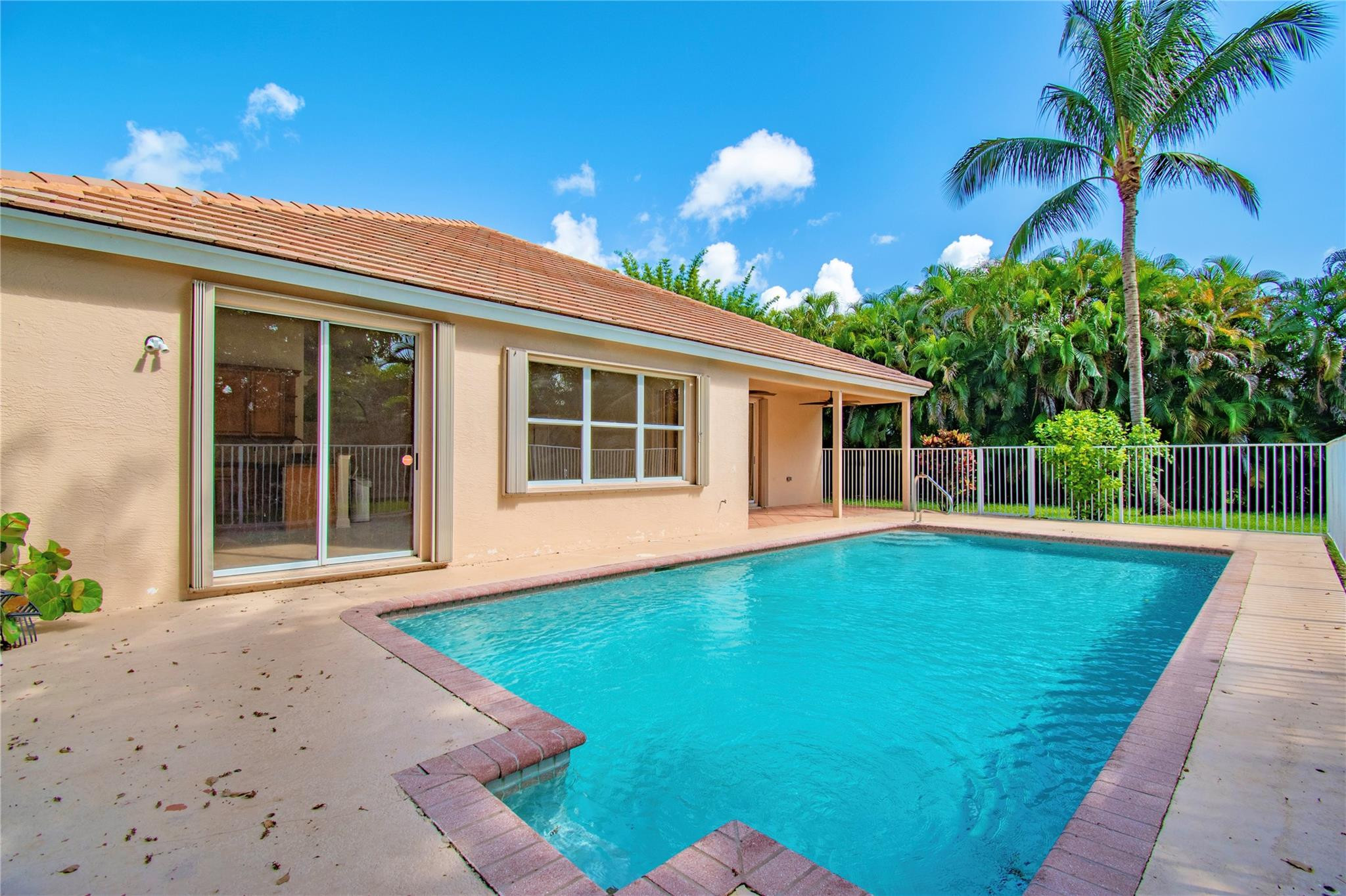 12280 Riverfalls Ct
