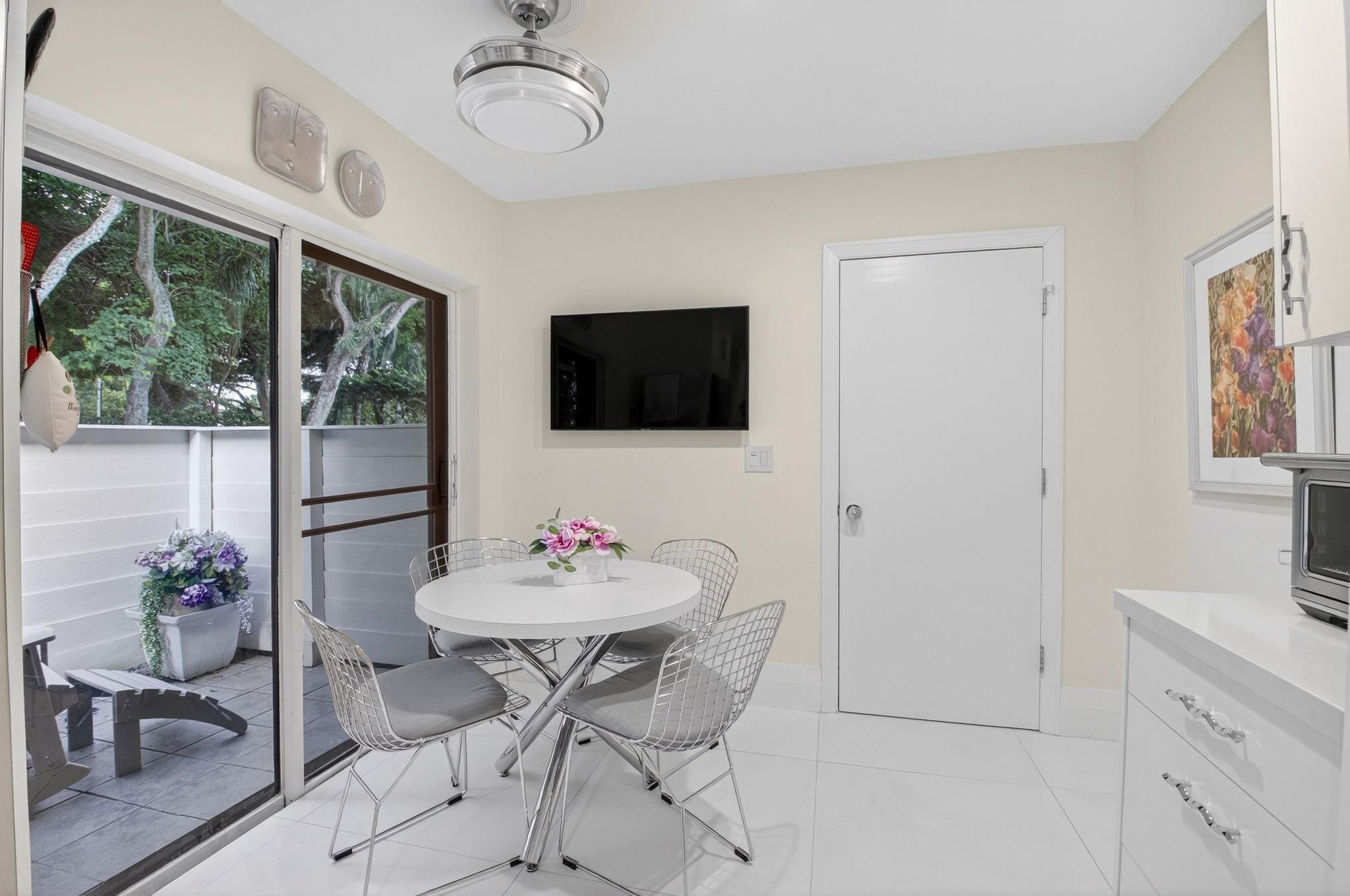 19452 Waters Reach Lane 305 Lane 305