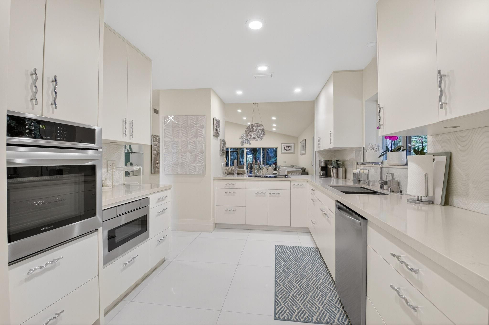 19452 Waters Reach Lane 305 Lane 305