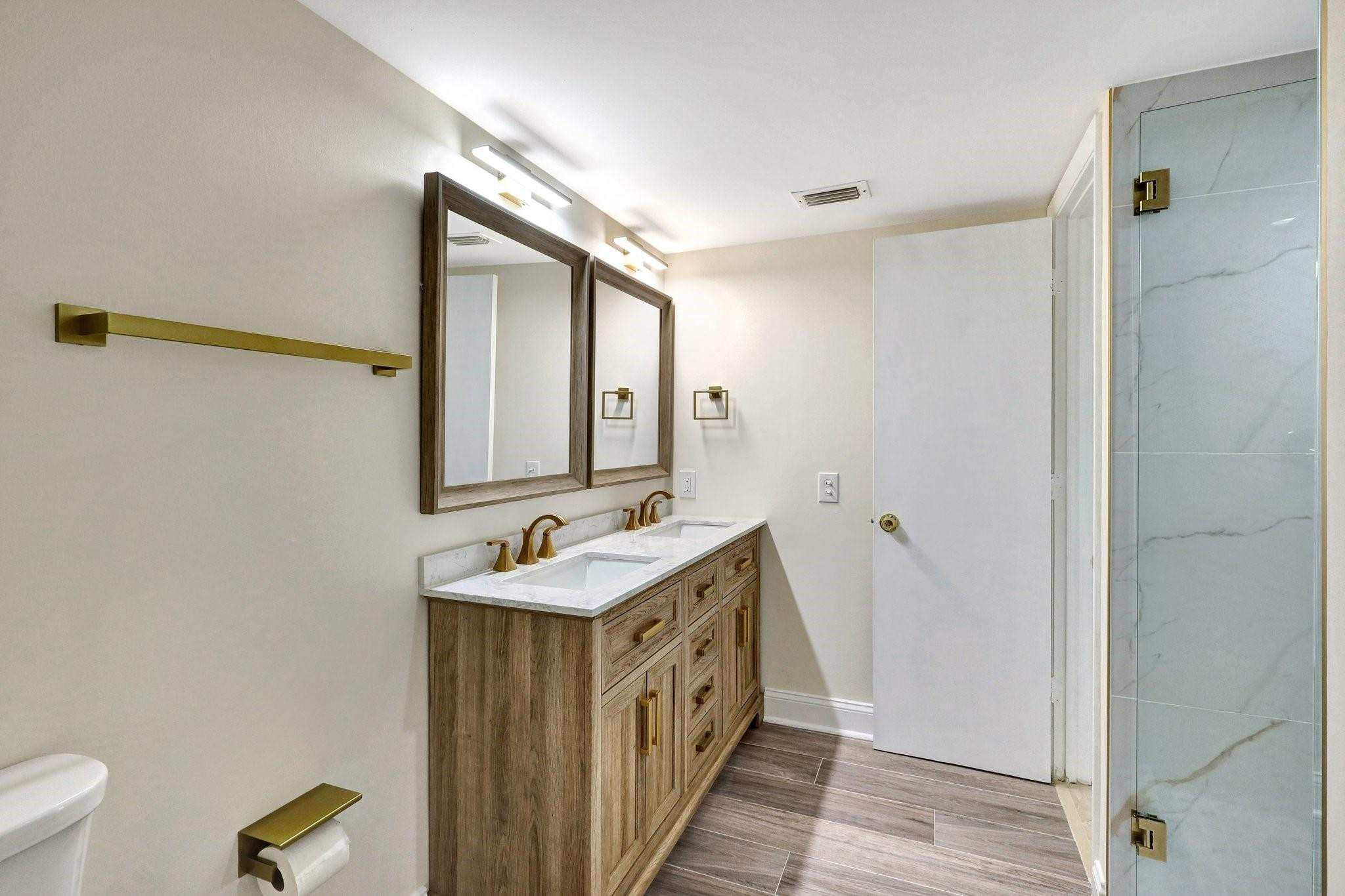 14460 Strathmore Ln 807