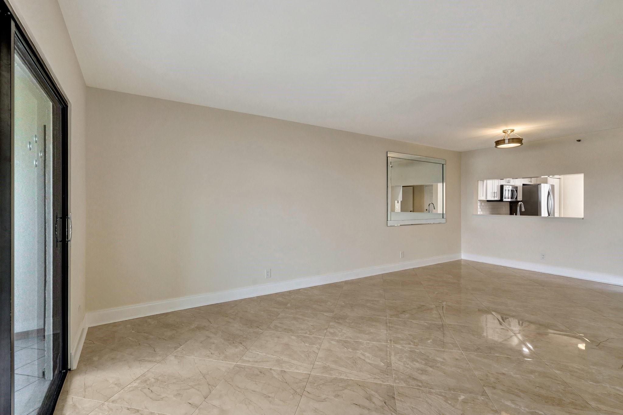 14460 Strathmore Ln 807