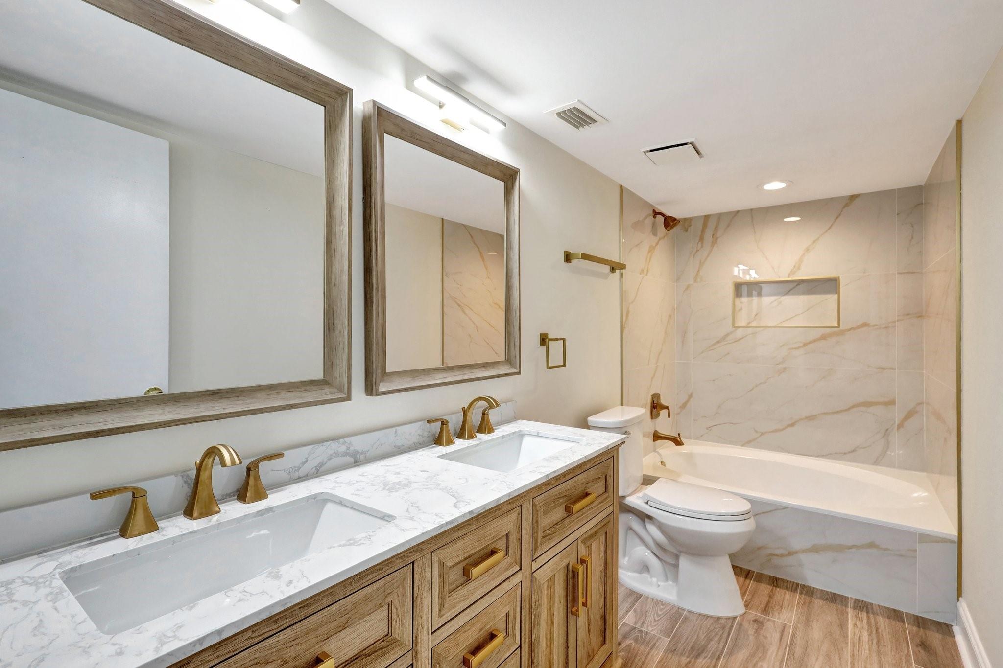 14460 Strathmore Ln 807