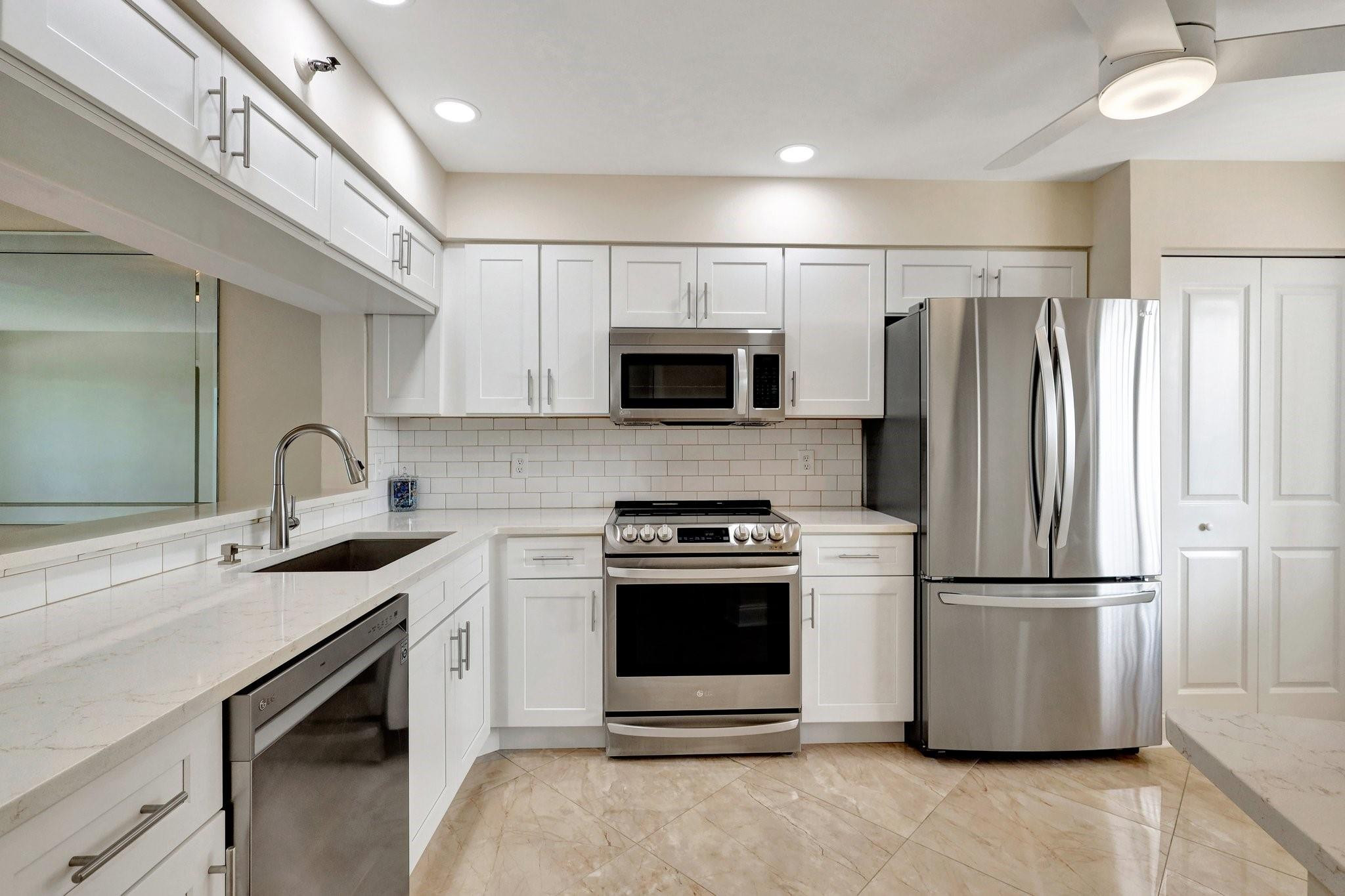 14460 Strathmore Ln 807