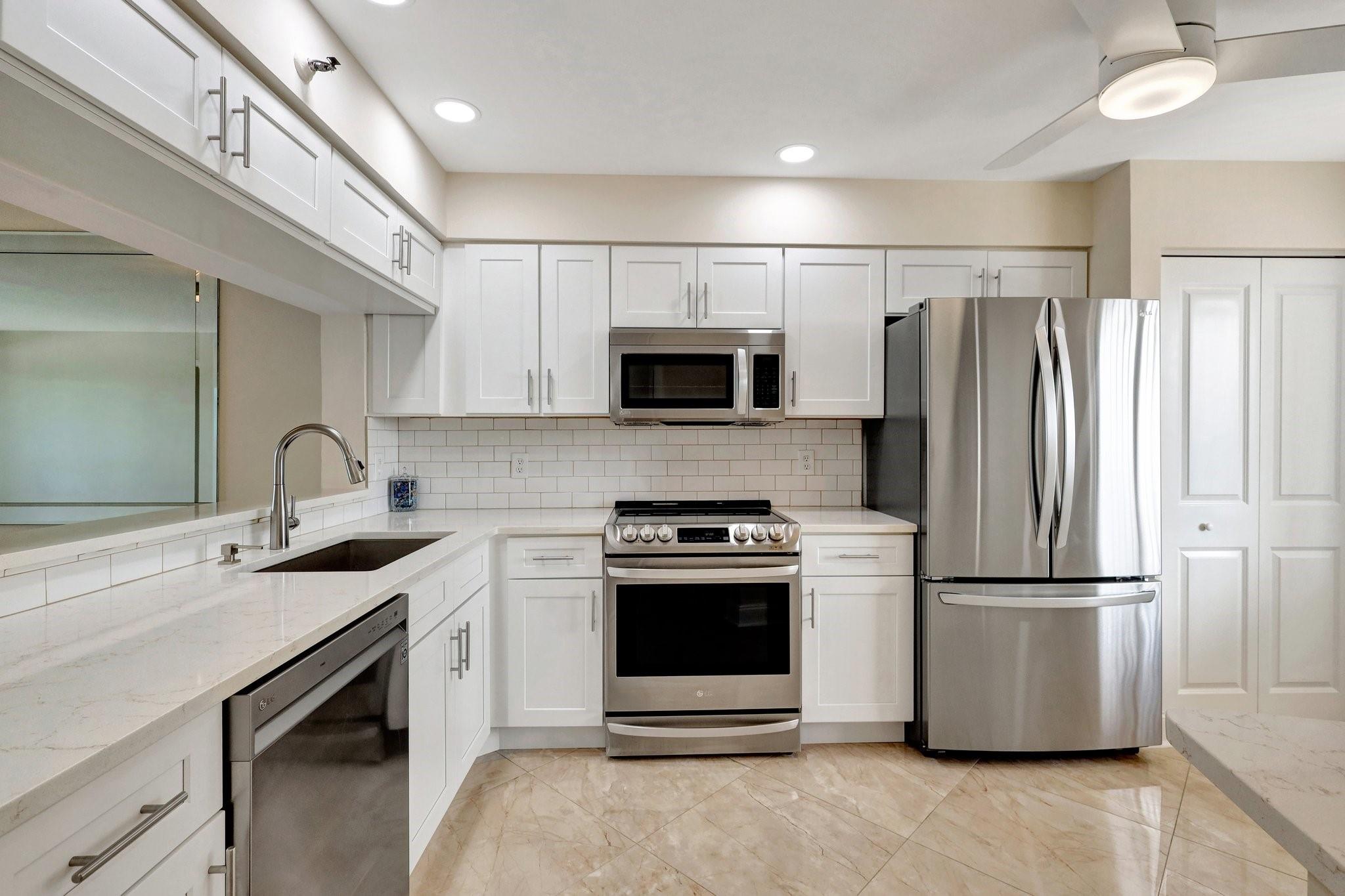 14460 Strathmore Ln 807