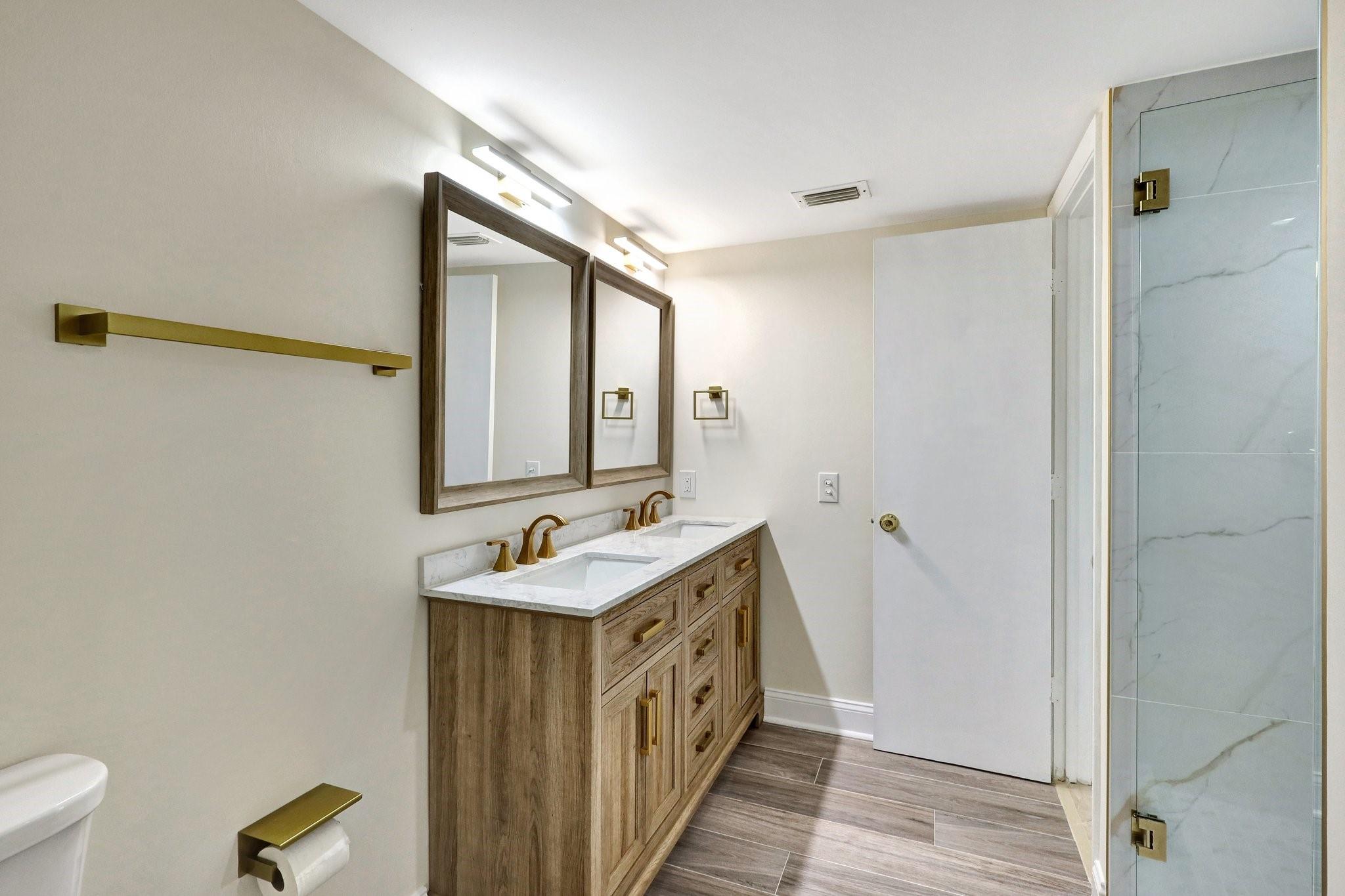 14460 Strathmore Ln 807