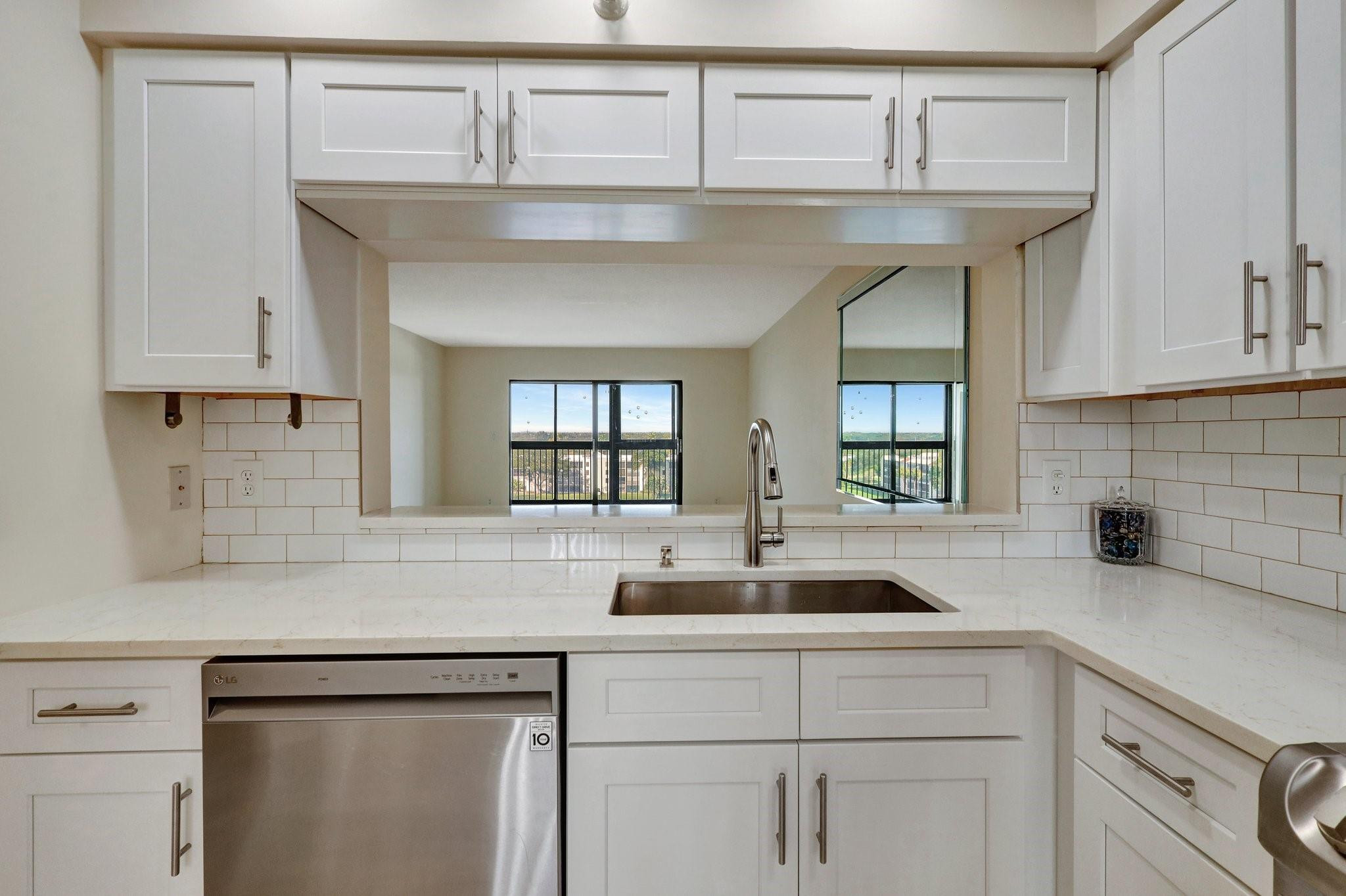 14460 Strathmore Ln 807