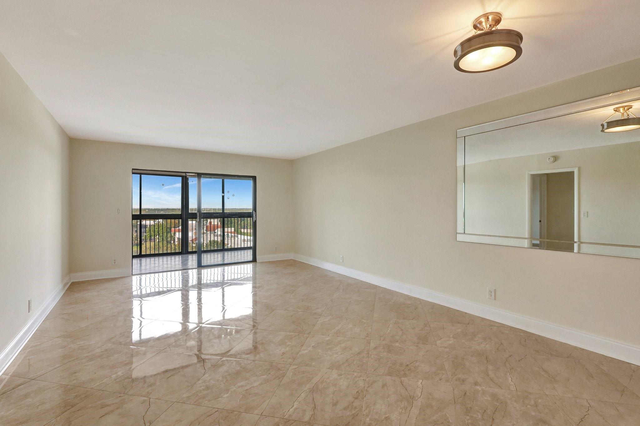 14460 Strathmore Ln 807