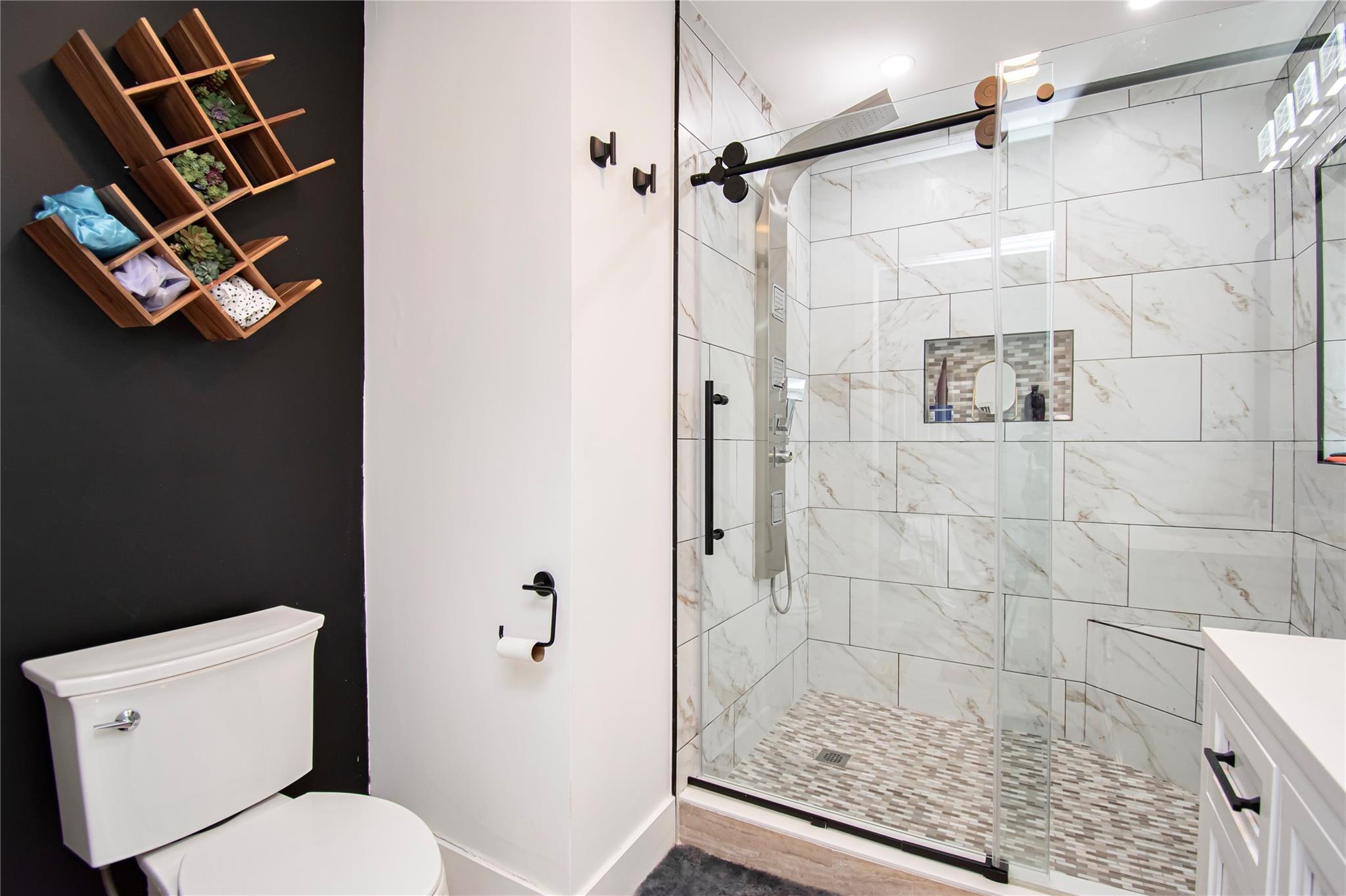 6557 Country Wood Way