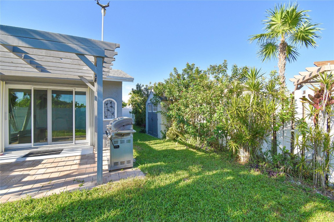 6550 Country Wood Way, Delray Beach